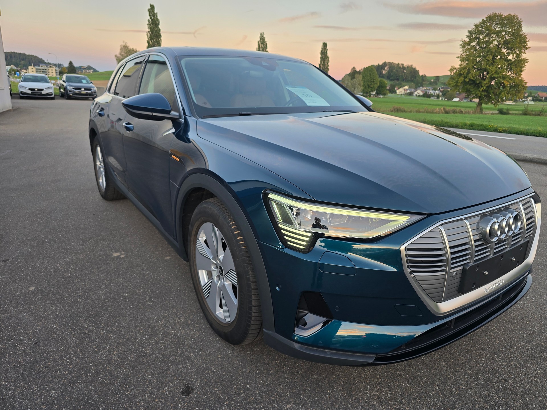 AUDI e-tron 55 *TOP-ZUSTAND**Frsch ab MFK"Anhängerkupplung 1800kg***-image-5