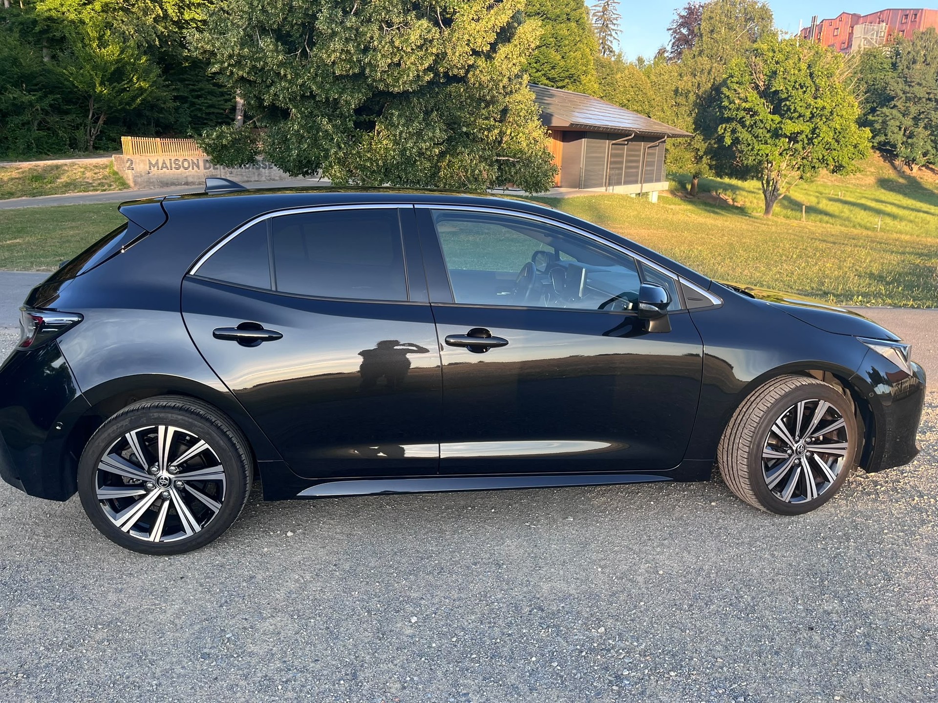 TOYOTA 1.8 HSD Comfort-image-0