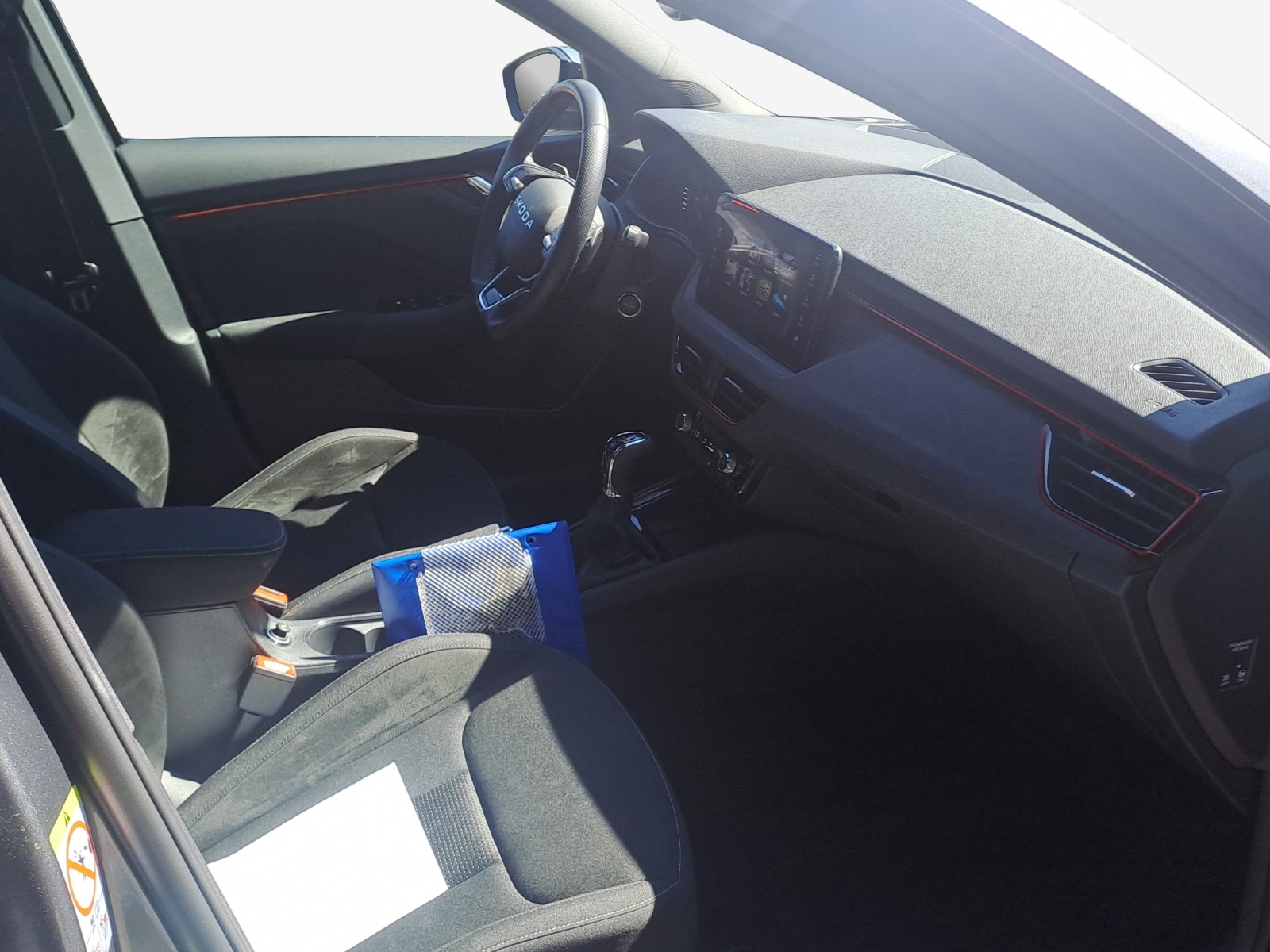 SKODA Kamiq 1.0 TSI Dynamic DSG-image-13
