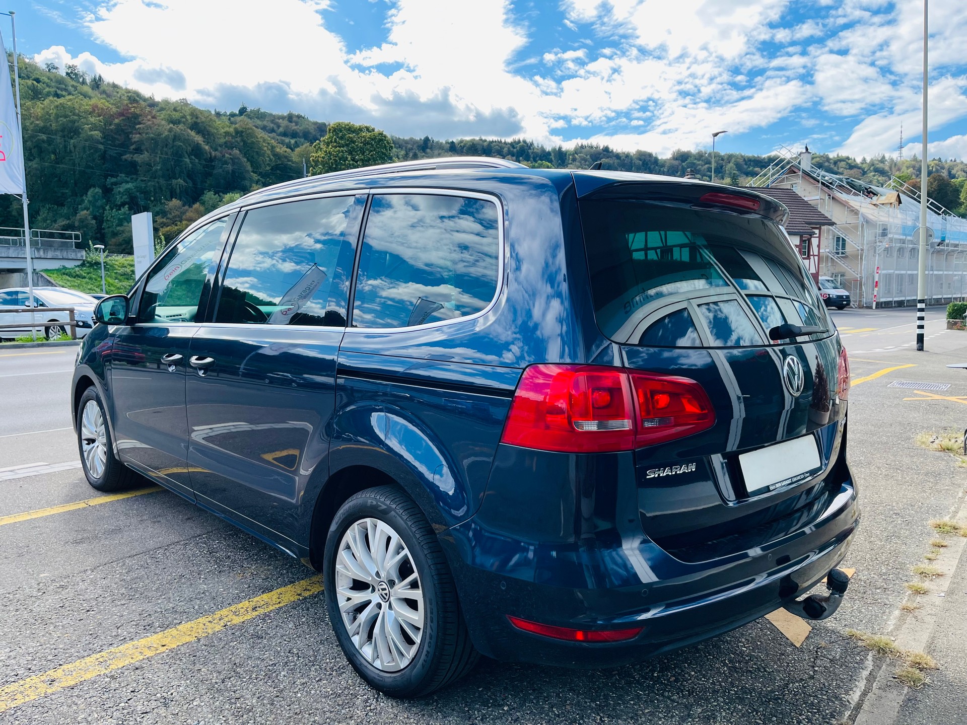 VW Sharan 2.0 TSI Highline DSG-image-1
