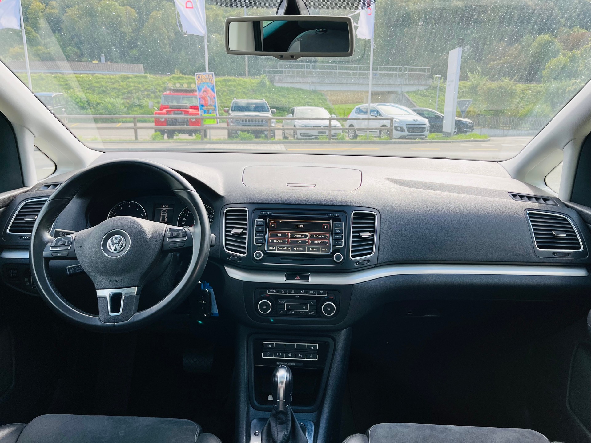 VW Sharan 2.0 TSI Highline DSG-image-5