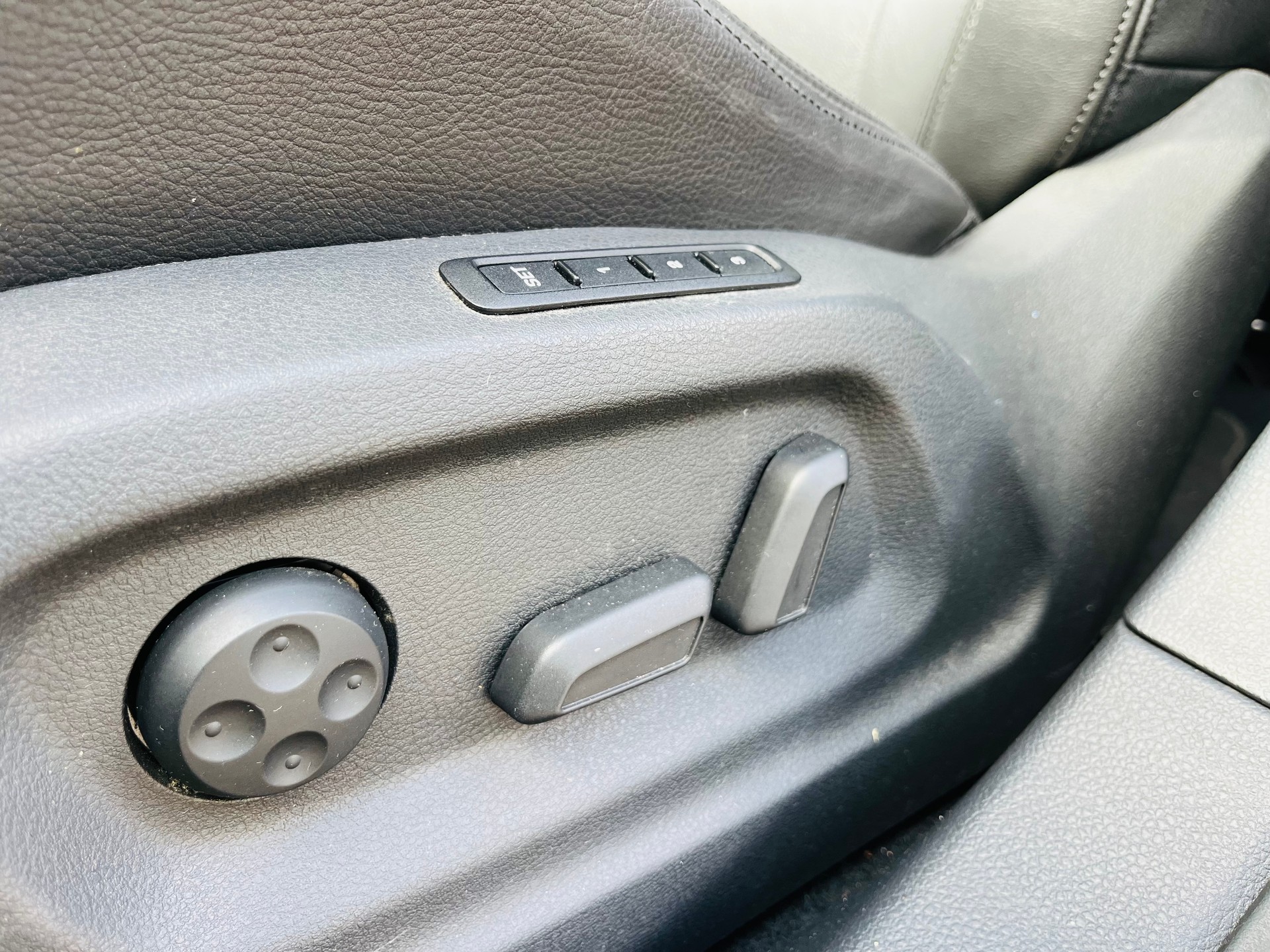 VW Sharan 2.0 TSI Highline DSG-image-7