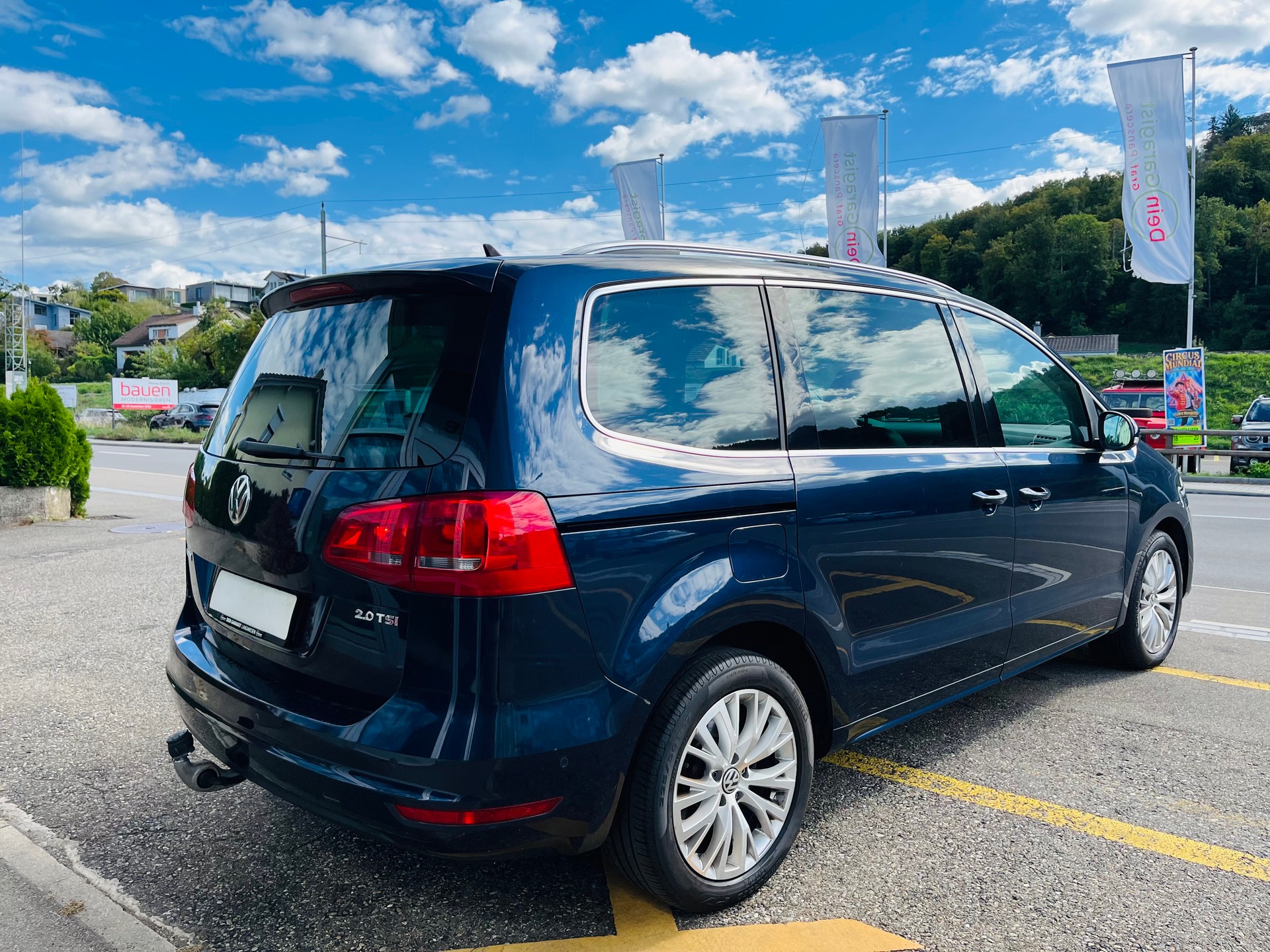 VW Sharan 2.0 TSI Highline DSG-image-2