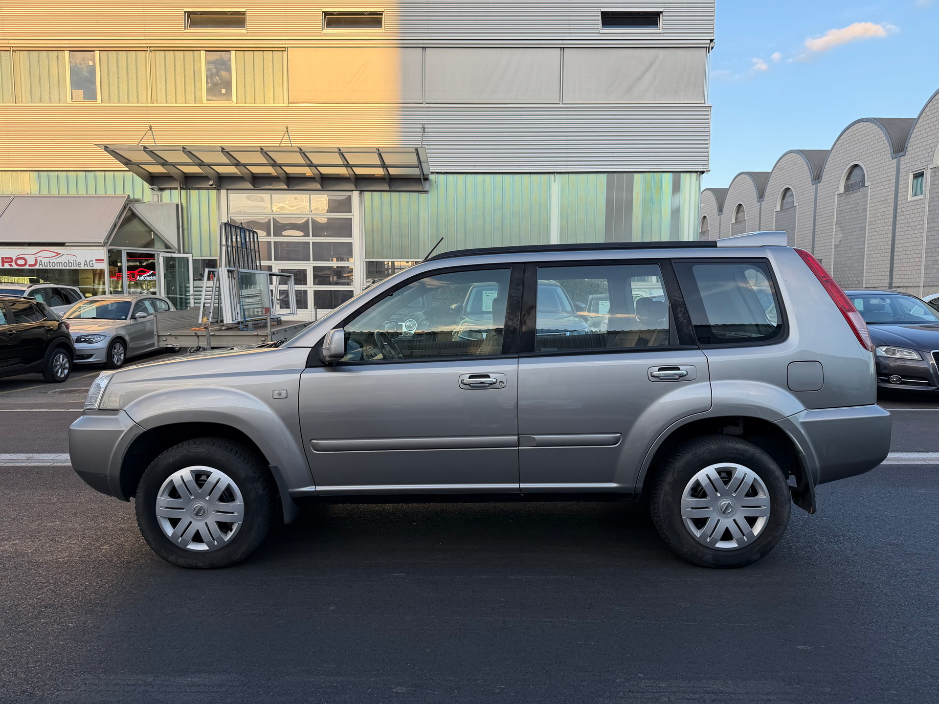 NISSAN X-Trail 2.5 16V Elegance-image-0