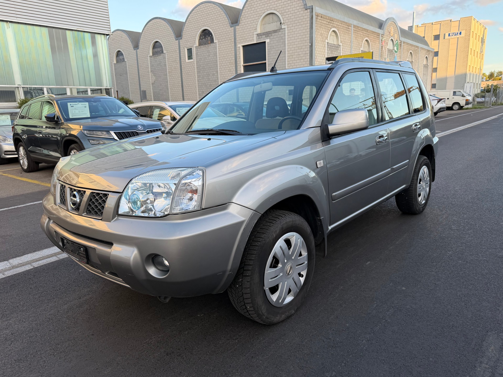 NISSAN X-Trail 2.5 16V Elegance-image-1