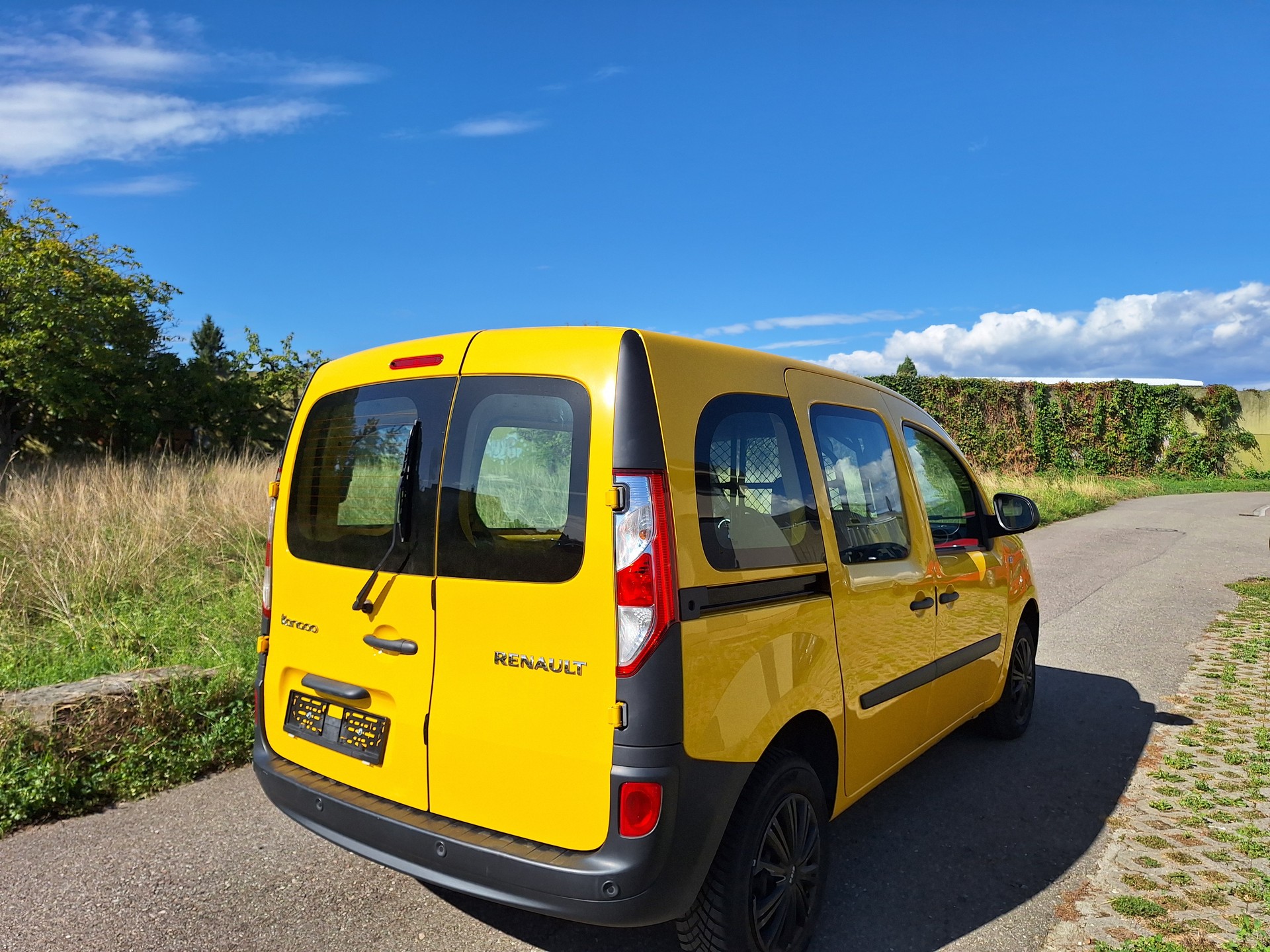 RENAULT Kangoo Medium TCe 115 Business A-image-4