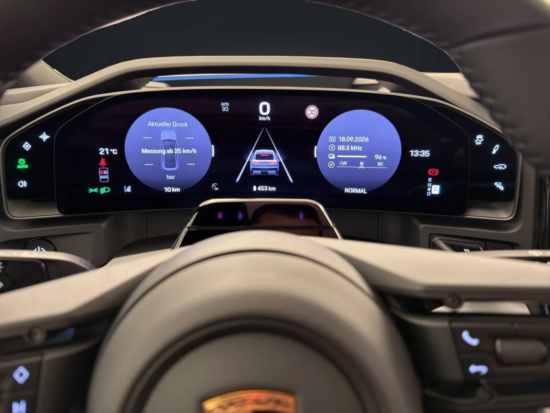PORSCHE Cayenne Coupé Electric-image-17