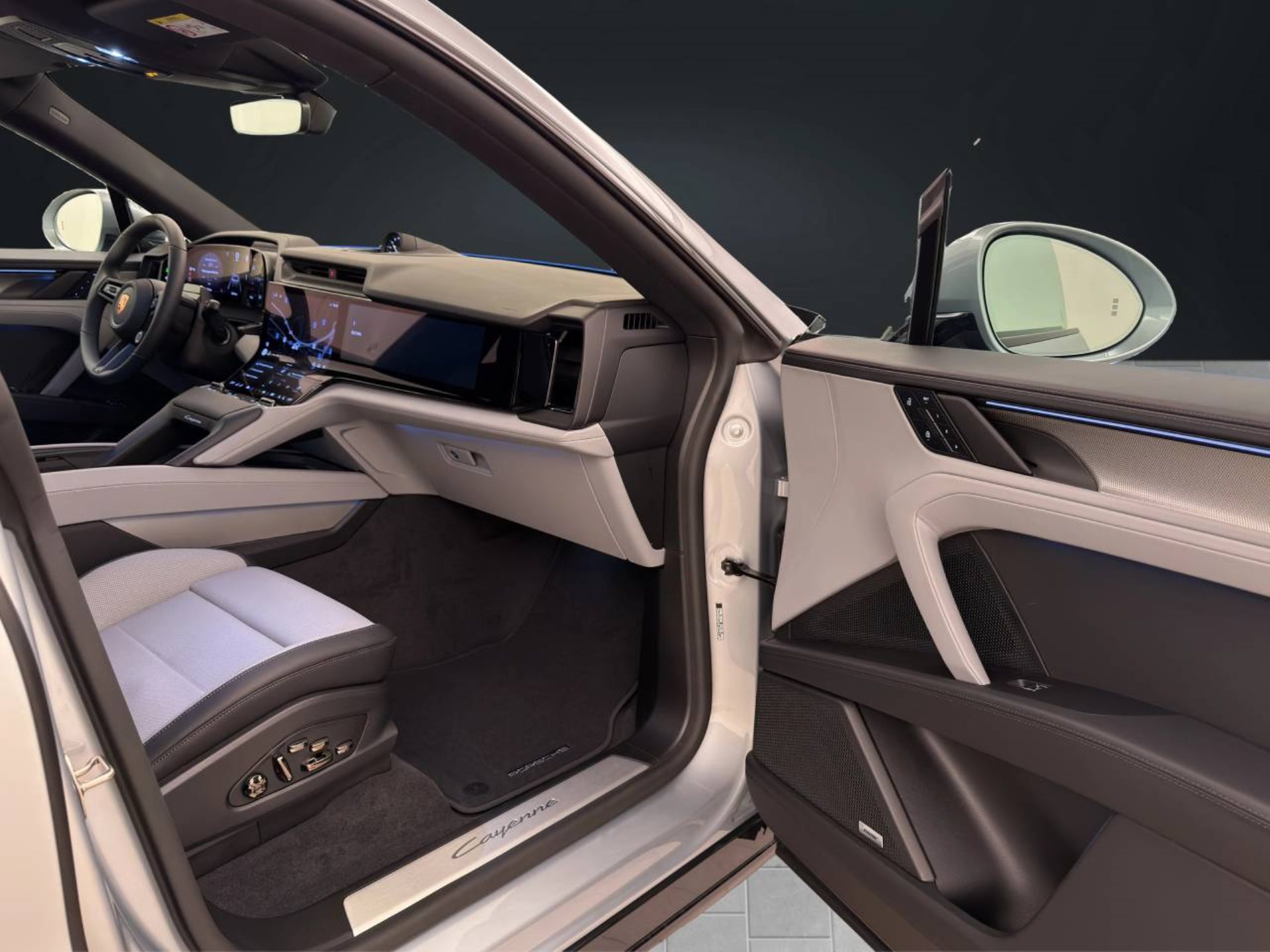 PORSCHE Cayenne Coupé Electric-image-15