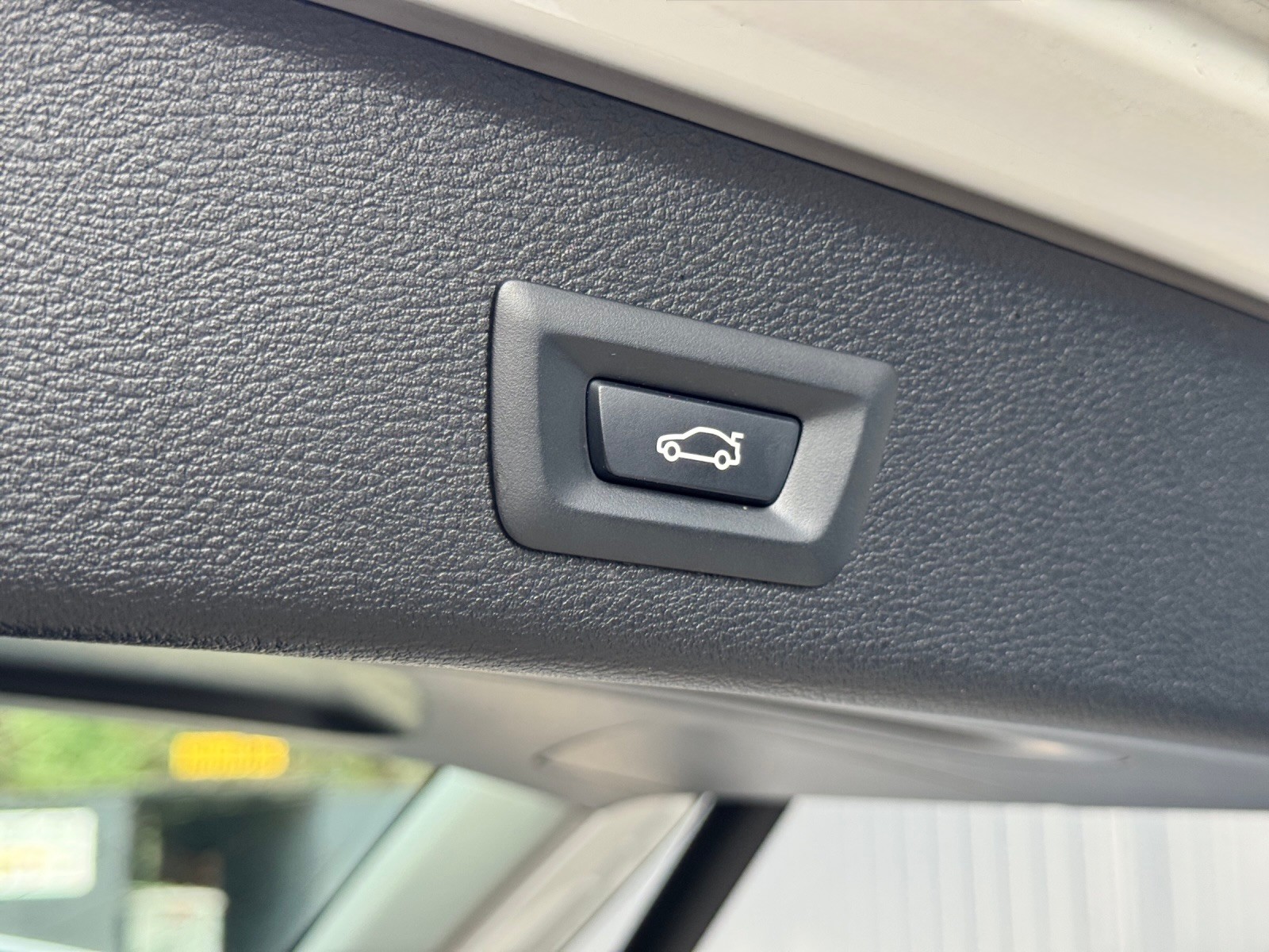 BMW X3 xDrive 20i Steptronic-image-20