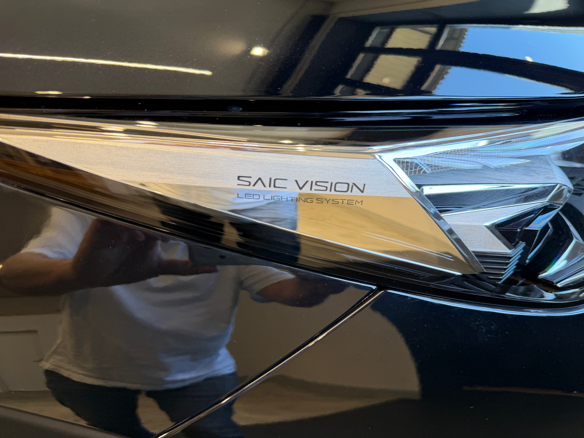 MG HS 1.5 Vollhybrid Luxury Automat-image-23