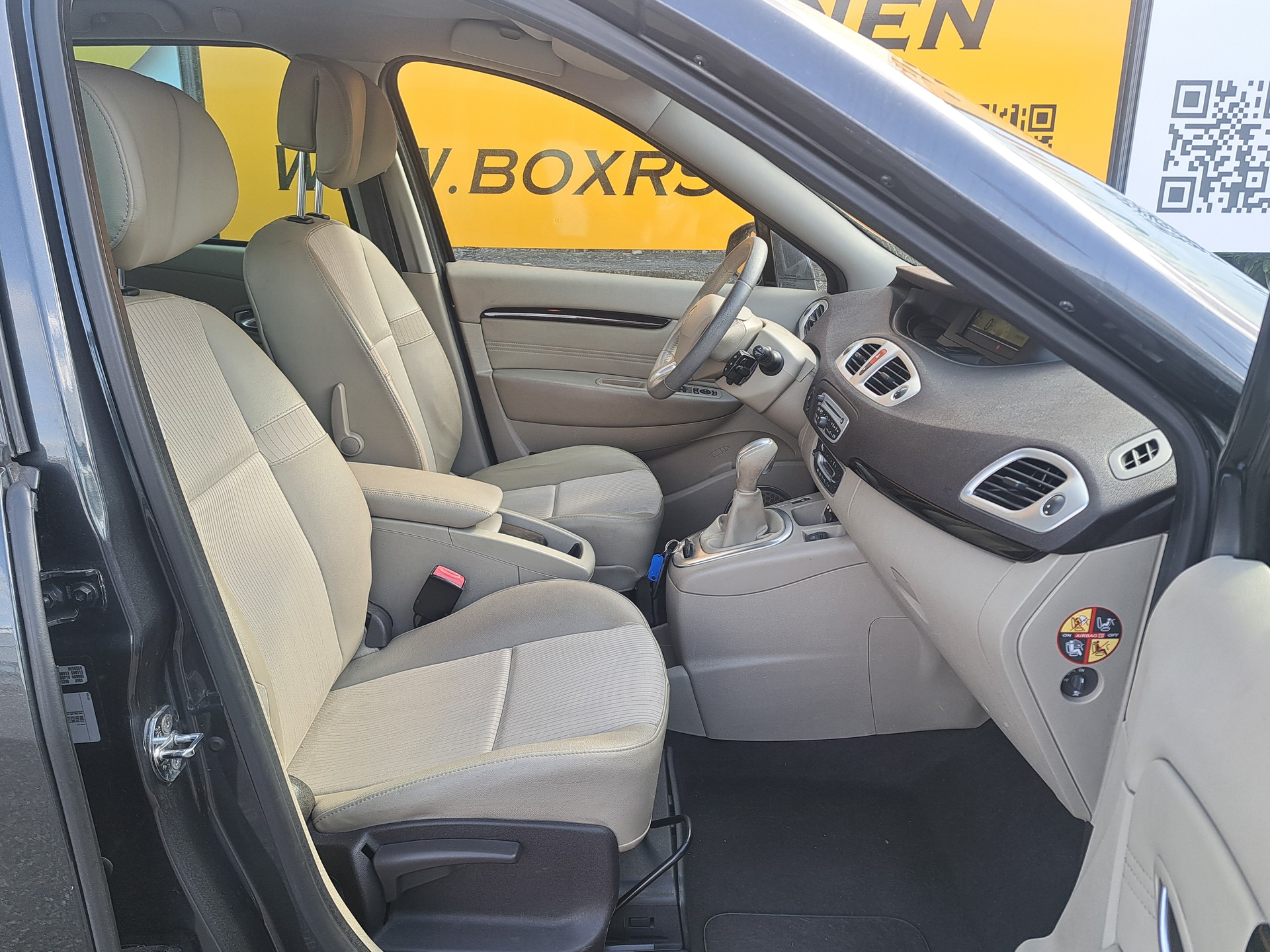 RENAULT Grand Scénic 2.0 16V Privilège X-Tronic CVT-image-3