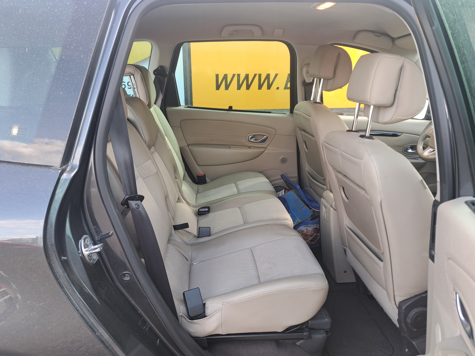 RENAULT Grand Scénic 2.0 16V Privilège X-Tronic CVT-image-4