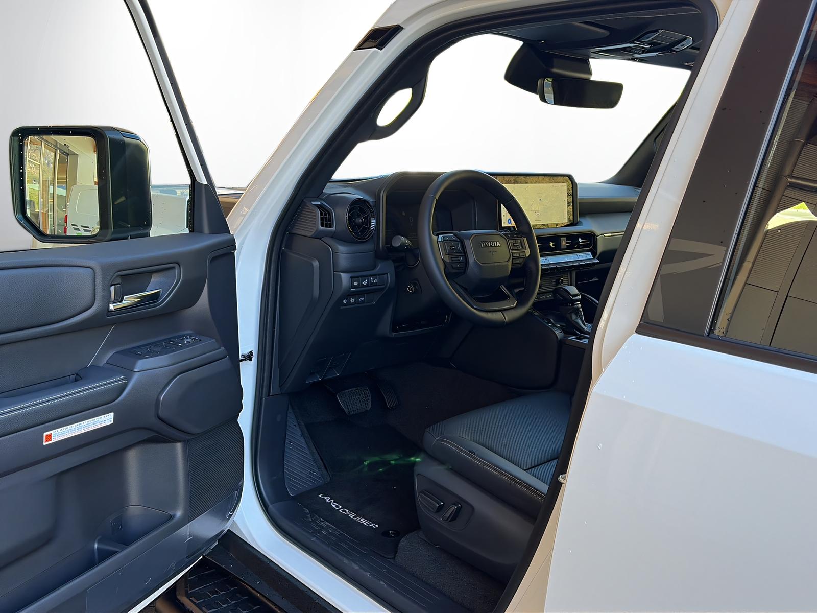 TOYOTA Land Cruiser 2.8 D 48V 230 *Rebel*-image-9