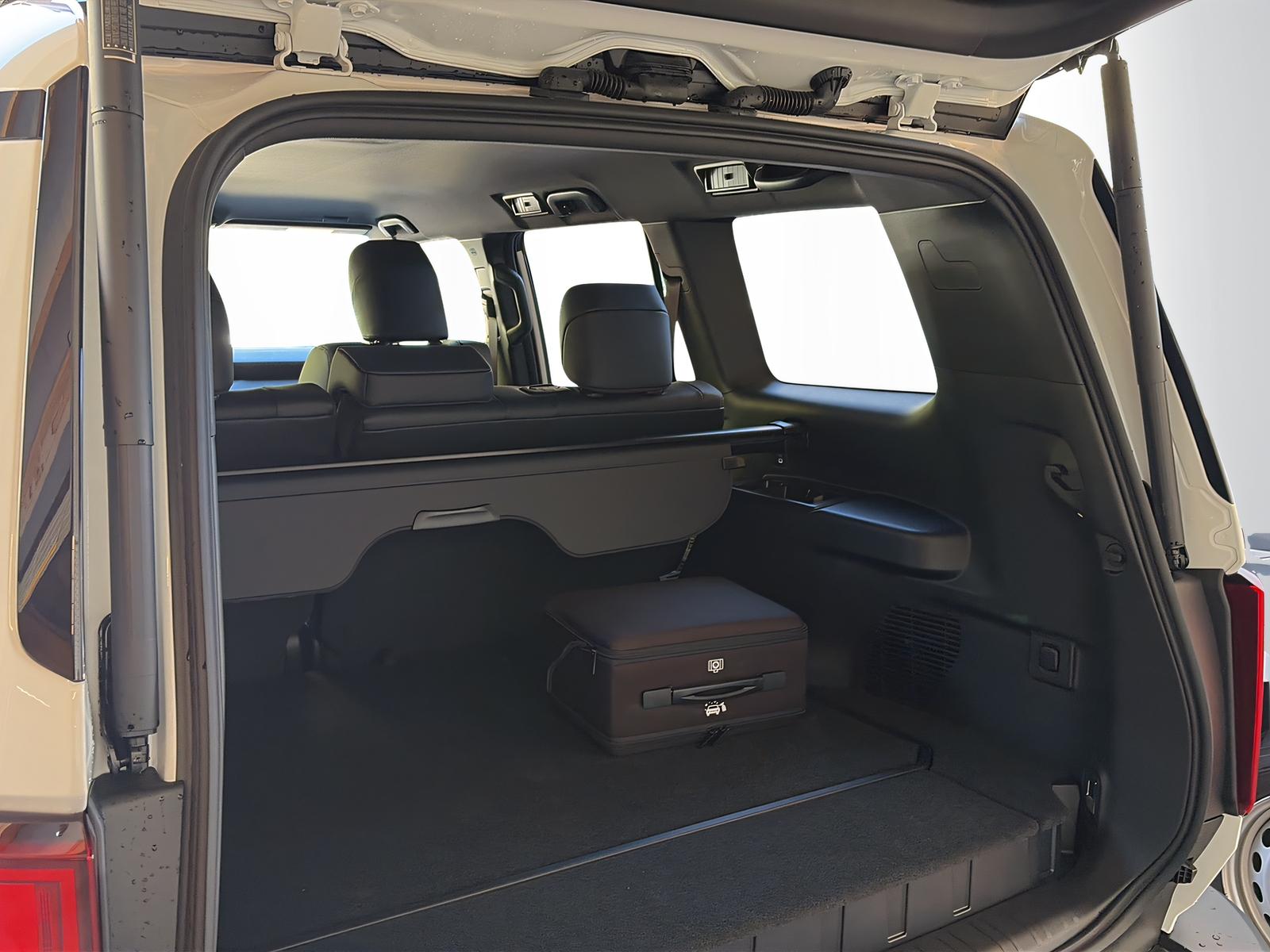 TOYOTA Land Cruiser 2.8 D 48V 230 *Rebel*-image-11