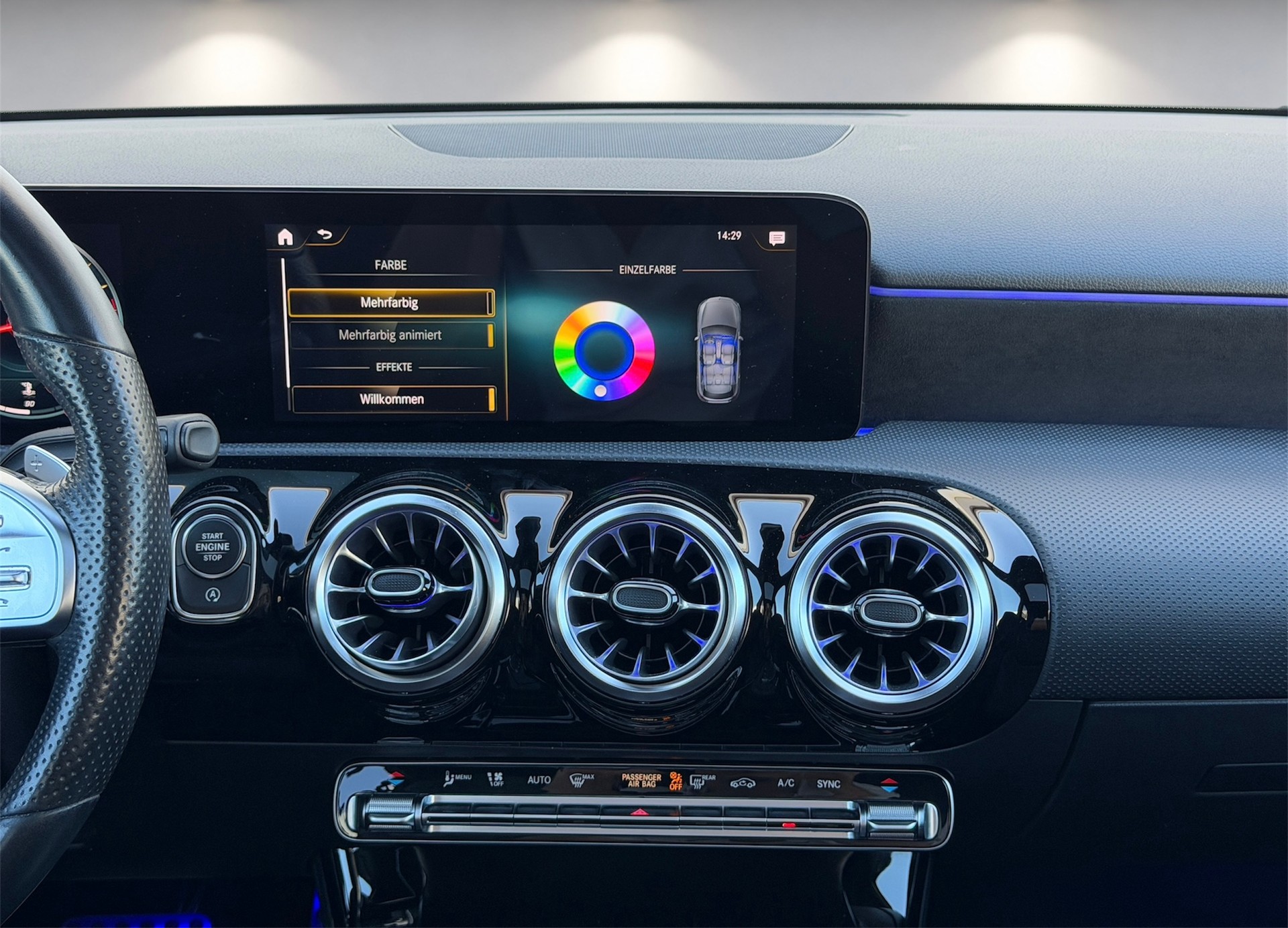 MERCEDES-BENZ A 180 AMG Line 7G-DCT-image-13