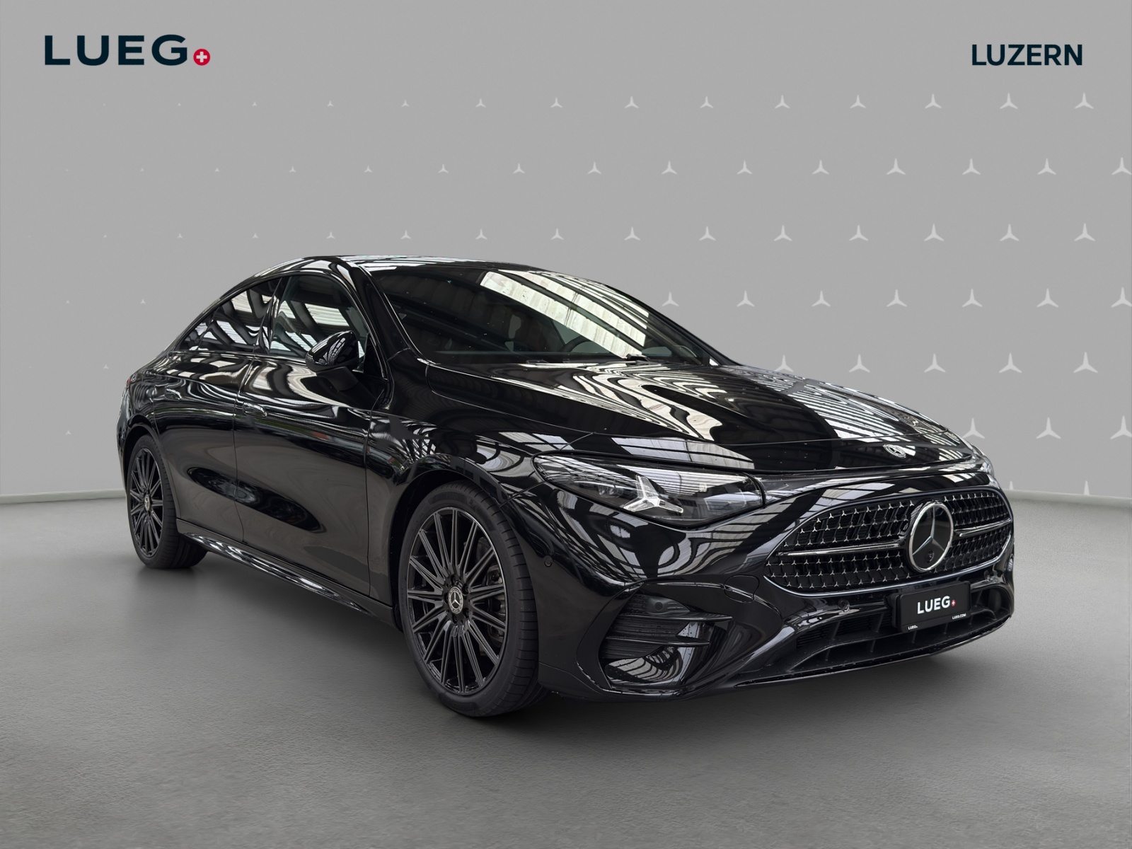 MERCEDES-BENZ CLA 220 8G-DCT 4Matic-image-4