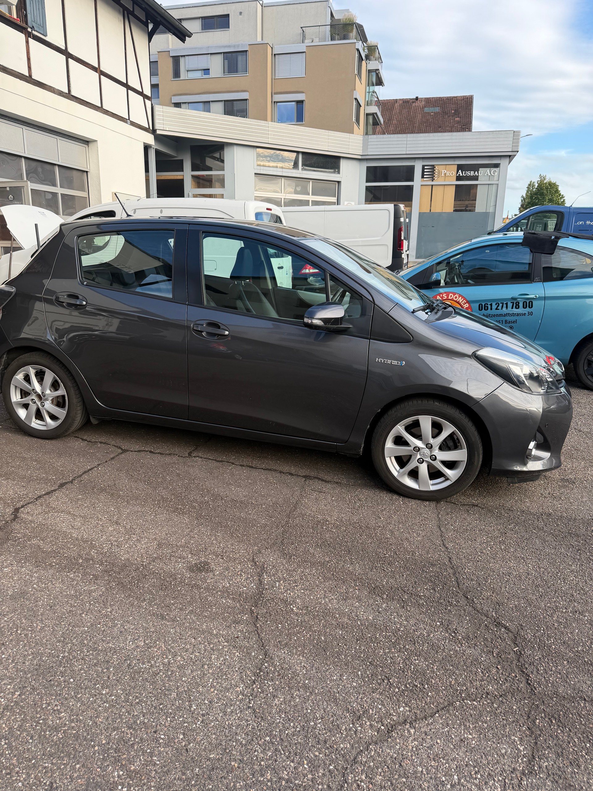 TOYOTA Yaris 1.5 VVT-i Hybrid Sol CVT-image-5