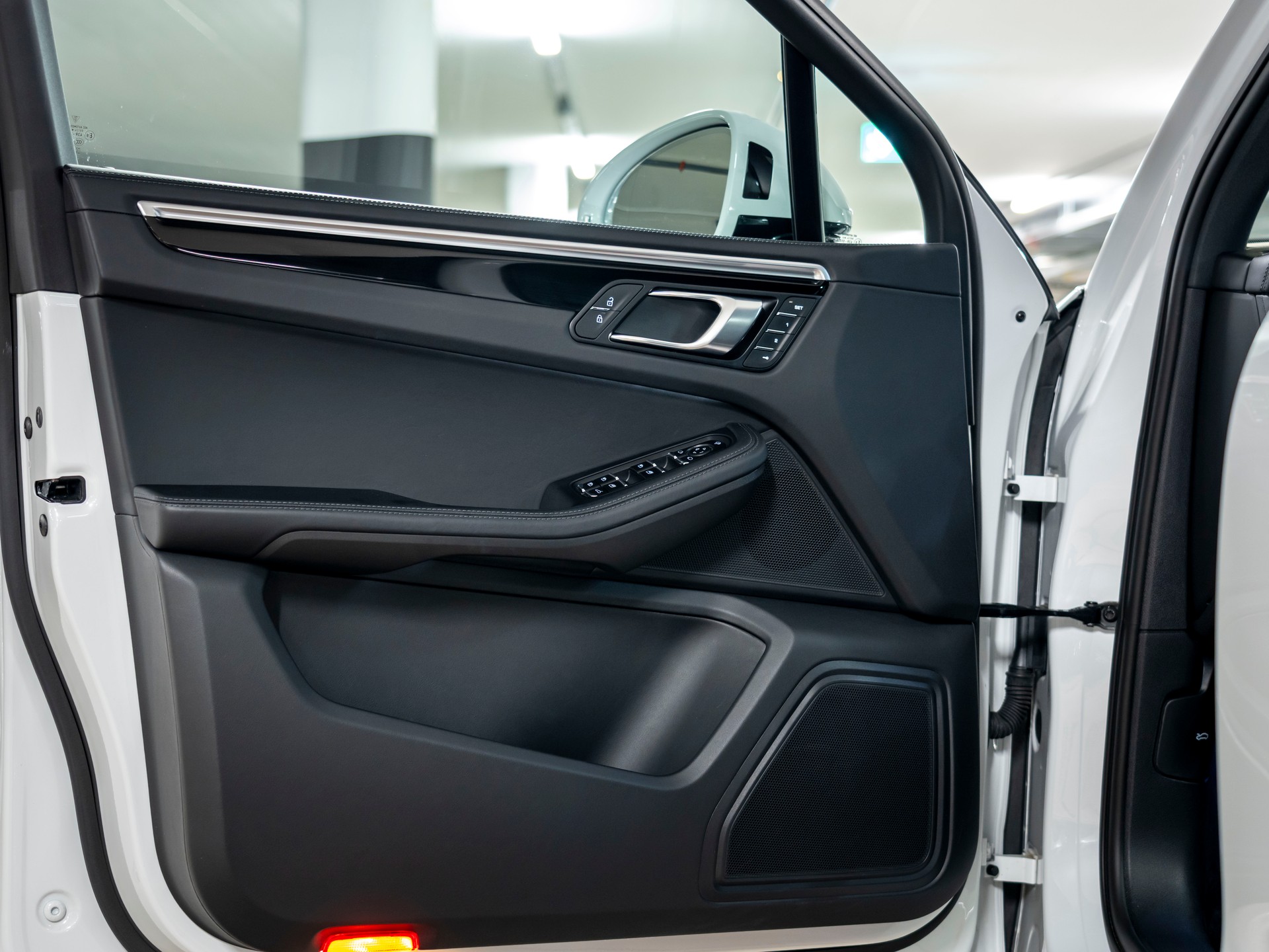 PORSCHE Macan S PDK-image-20