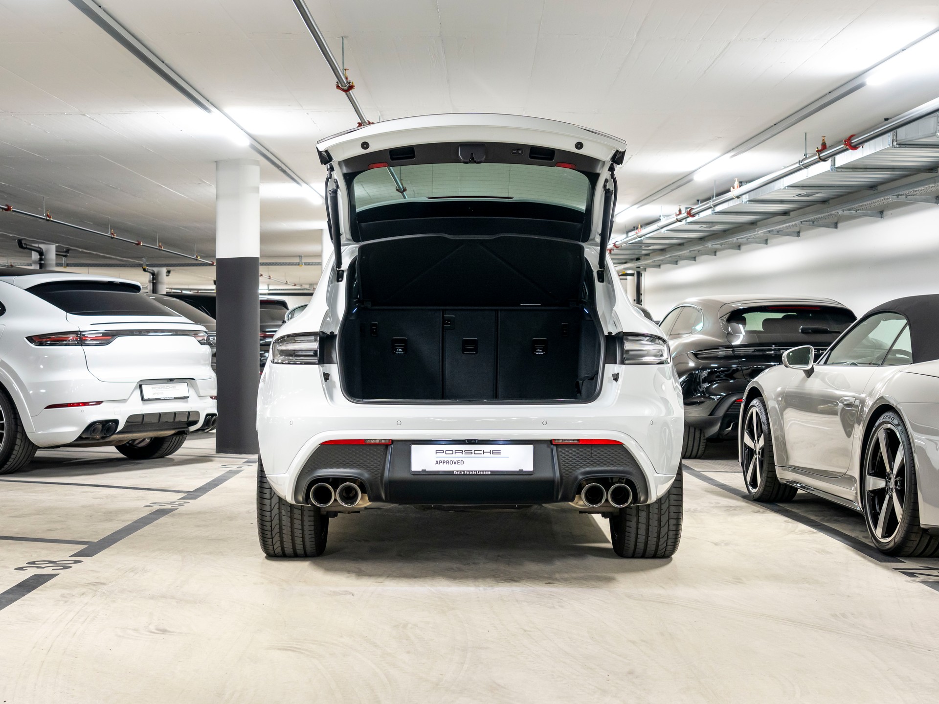PORSCHE Macan S PDK-image-5