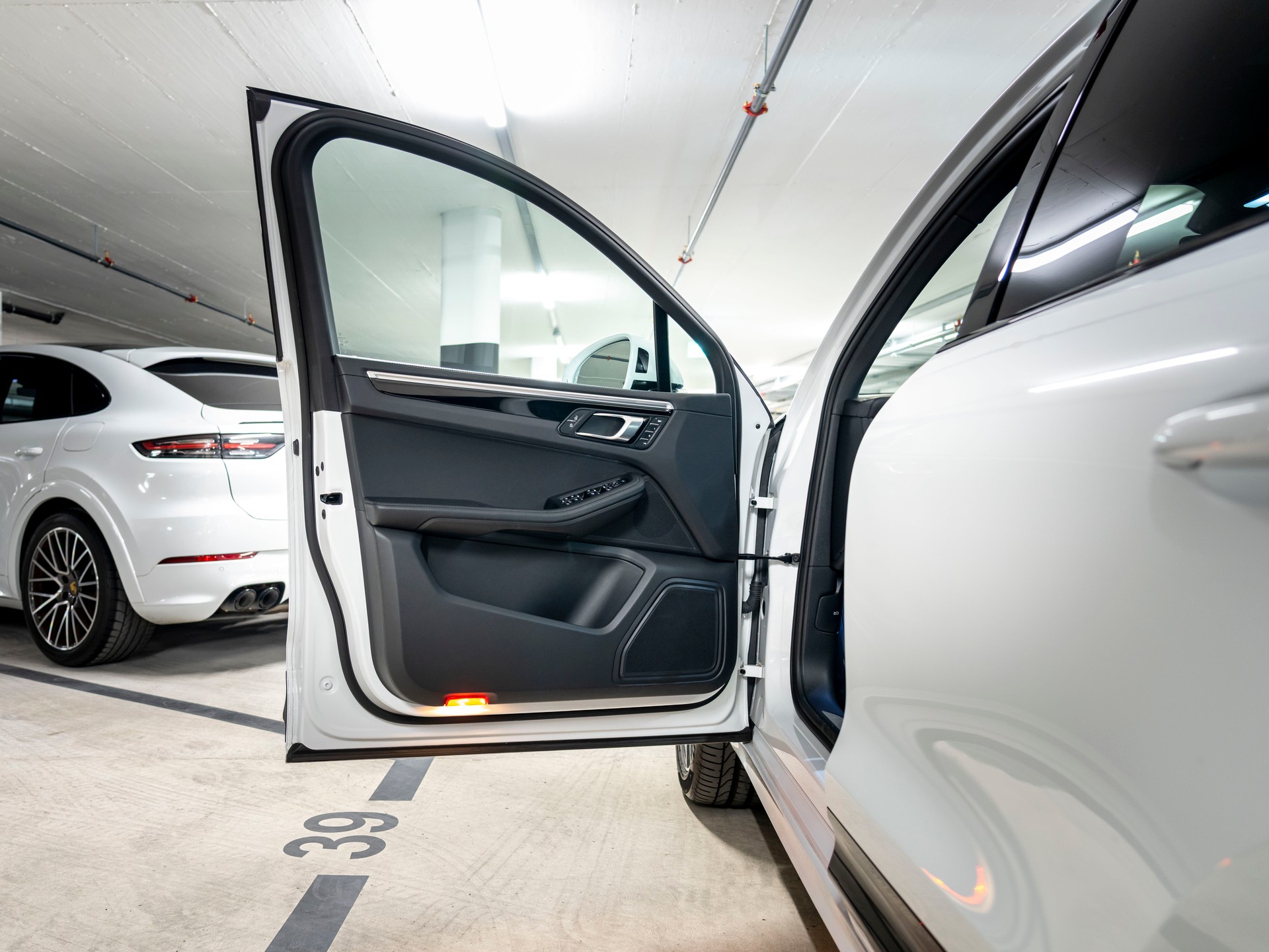 PORSCHE Macan S PDK-image-13