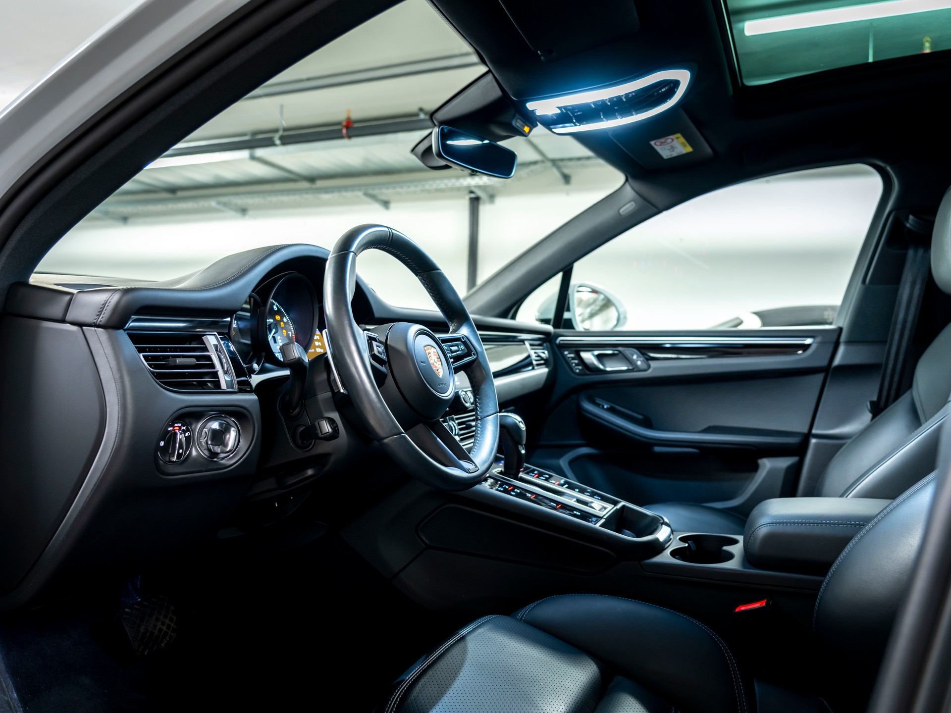 PORSCHE Macan S PDK-image-15