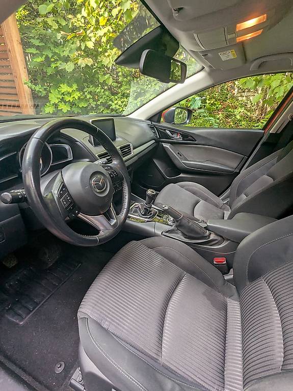 MAZDA 3 2.0 16V Revolution-image-3