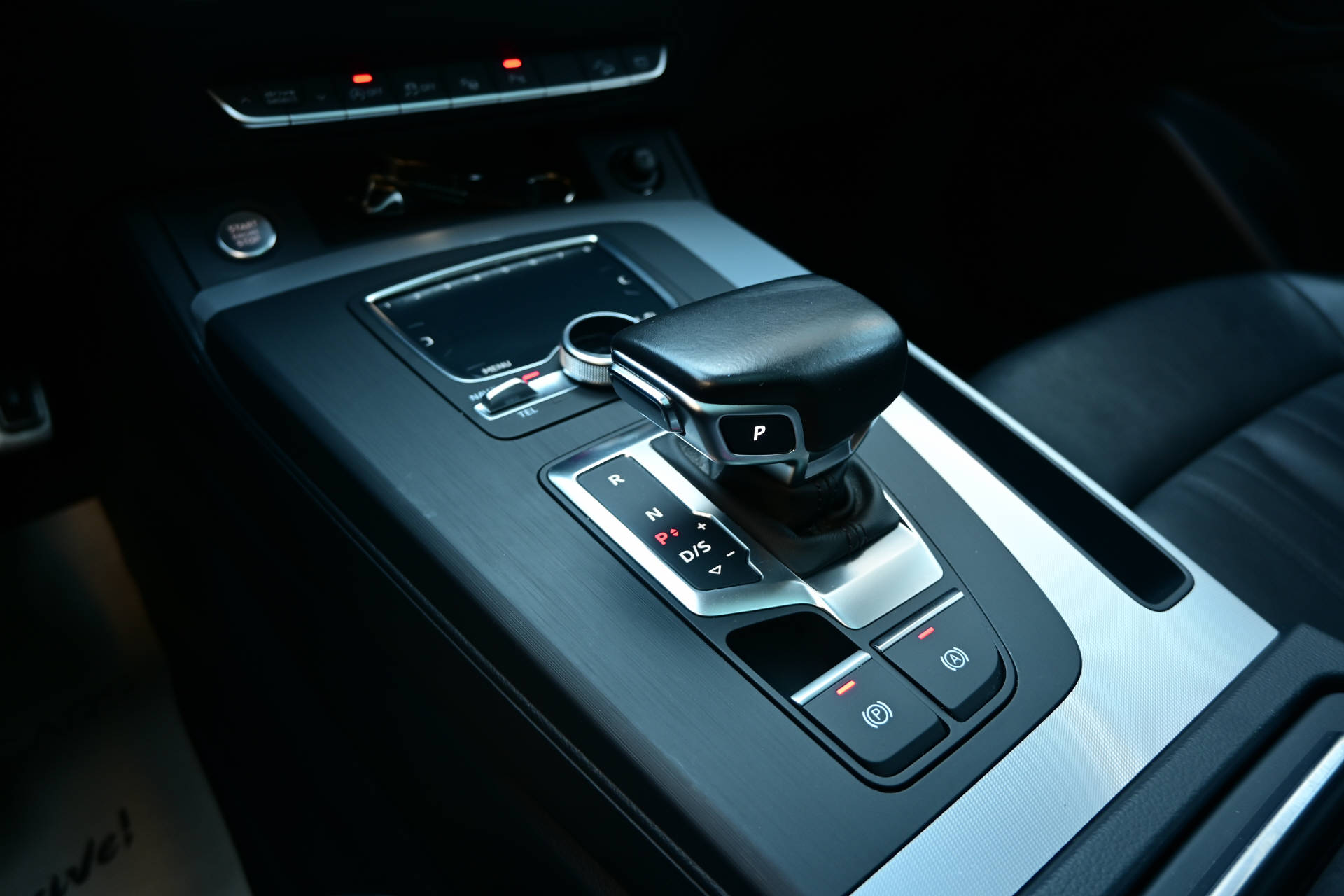 AUDI Q5 2.0 TFSI Sport qu. S-Tronic *Air Suspensio*S-Line Ext.*ACC*Pano*AHK*Leder*View Kamera*-image-21