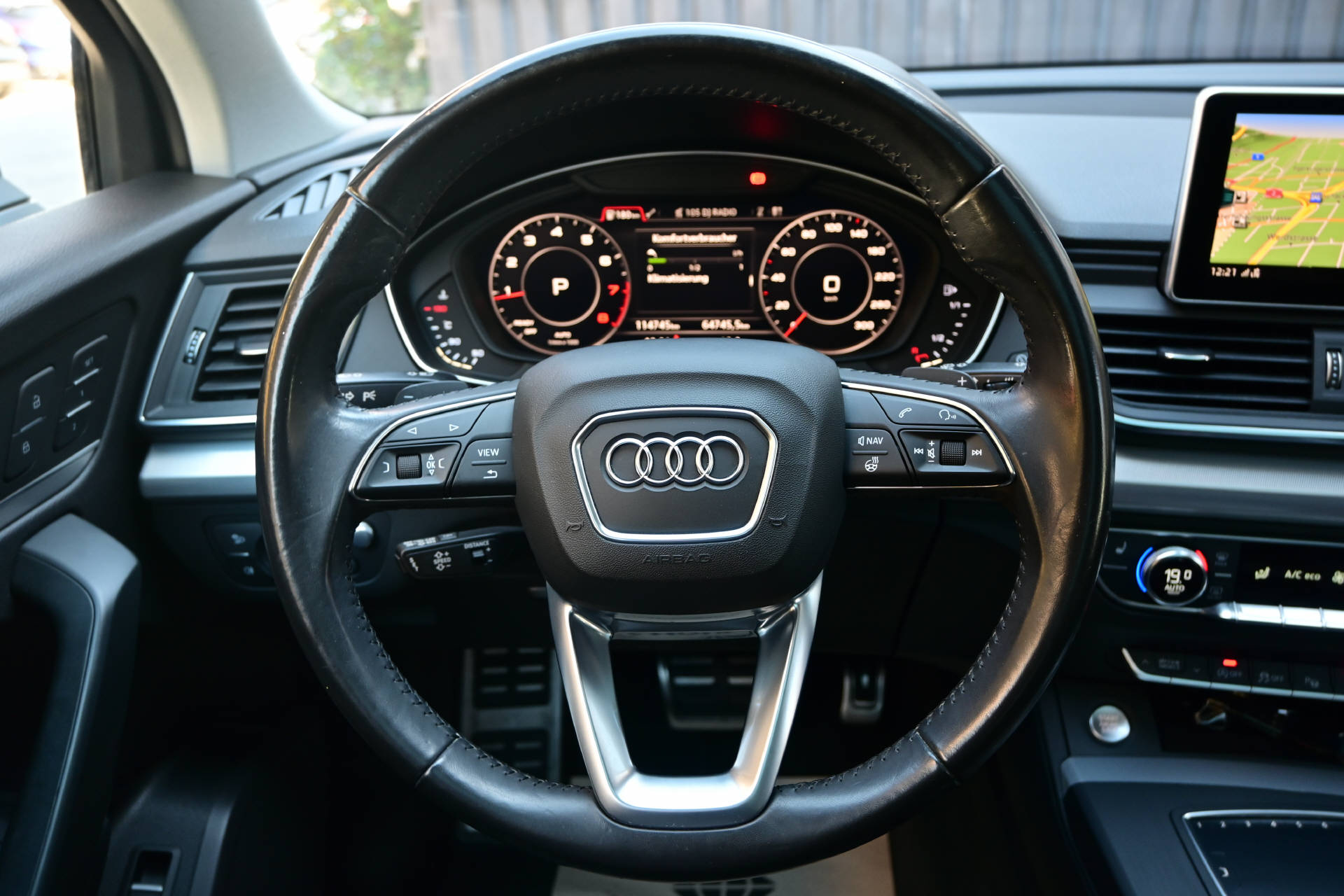 AUDI Q5 2.0 TFSI Sport qu. S-Tronic *Air Suspensio*S-Line Ext.*ACC*Pano*AHK*Leder*View Kamera*-image-12