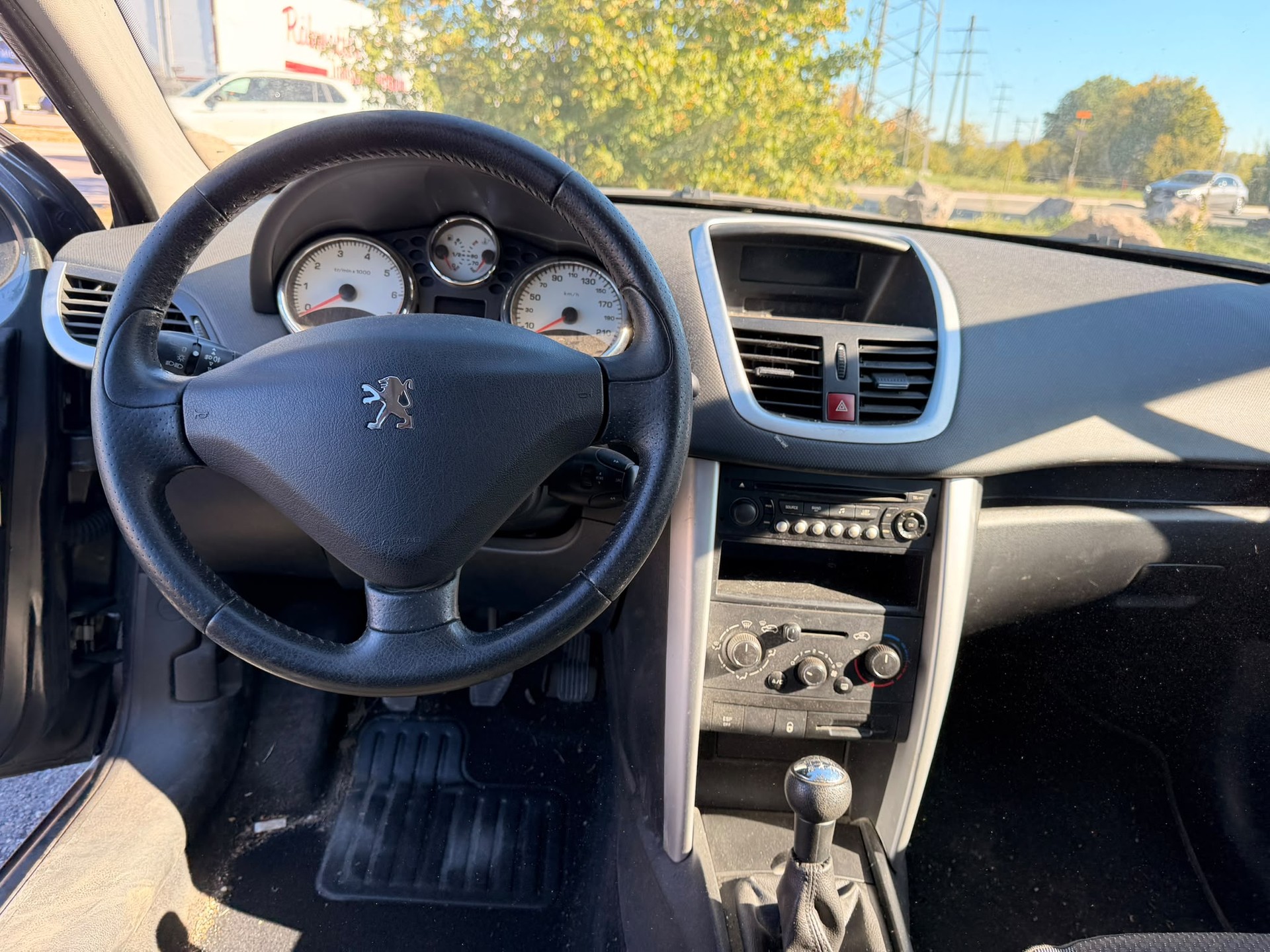 PEUGEOT 207 SW 1.6 16V Lion Edition-image-4