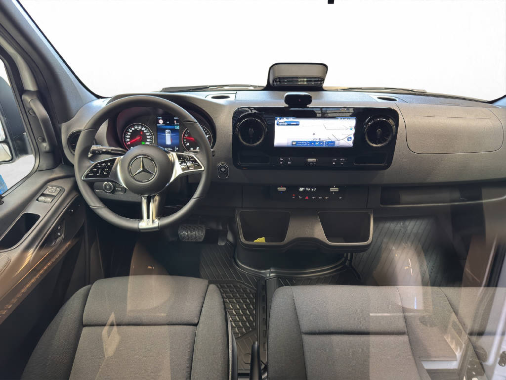 MERCEDES-BENZ Sprinter 319 CDI Pro KA WORKER 4x4-image-14