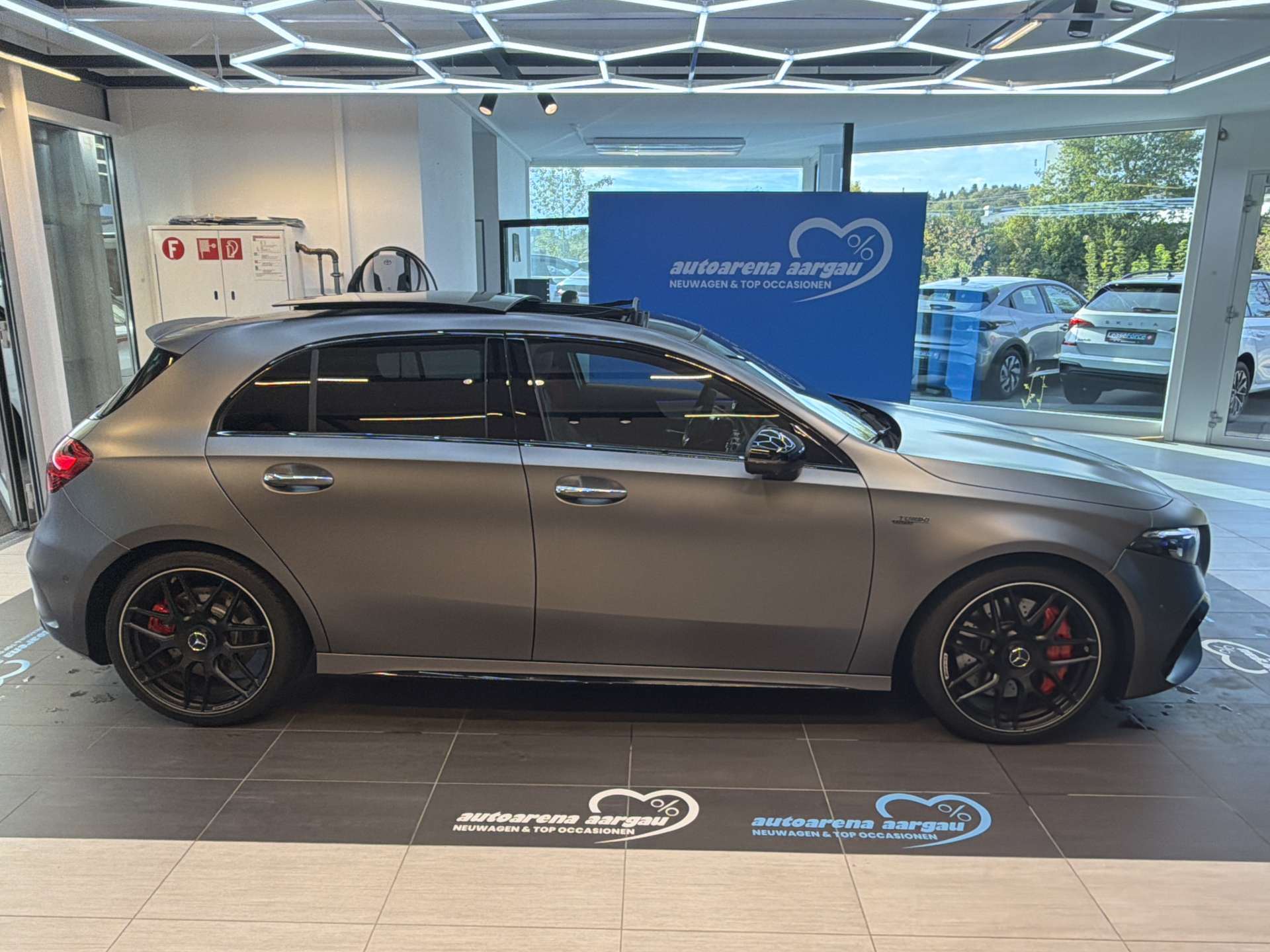 MERCEDES-BENZ A45 S AMG 4Matic+ 421PS DCT-Automat-image-11