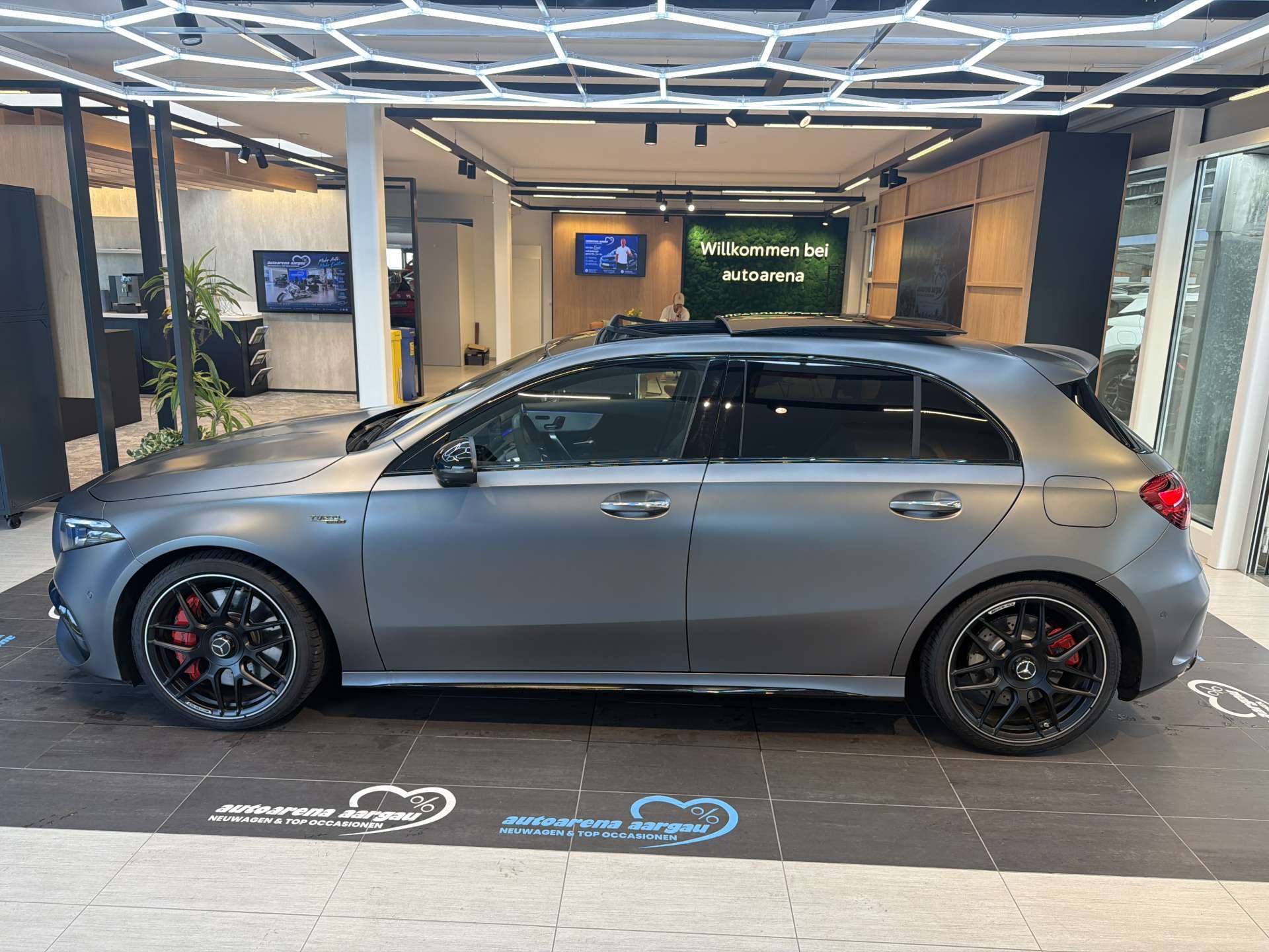 MERCEDES-BENZ A45 S AMG 4Matic+ 421PS DCT-Automat-image-13