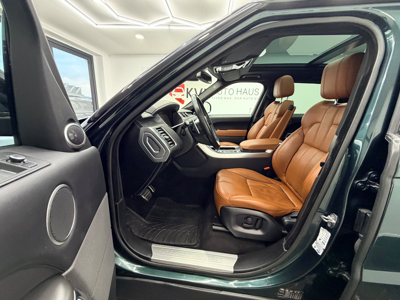LAND ROVER Range Rover Sport 3.0 SDV6 HSE Dynamic Automatic | Vollaustattung| | Panorama | CH-Fahrzeug |-image-8