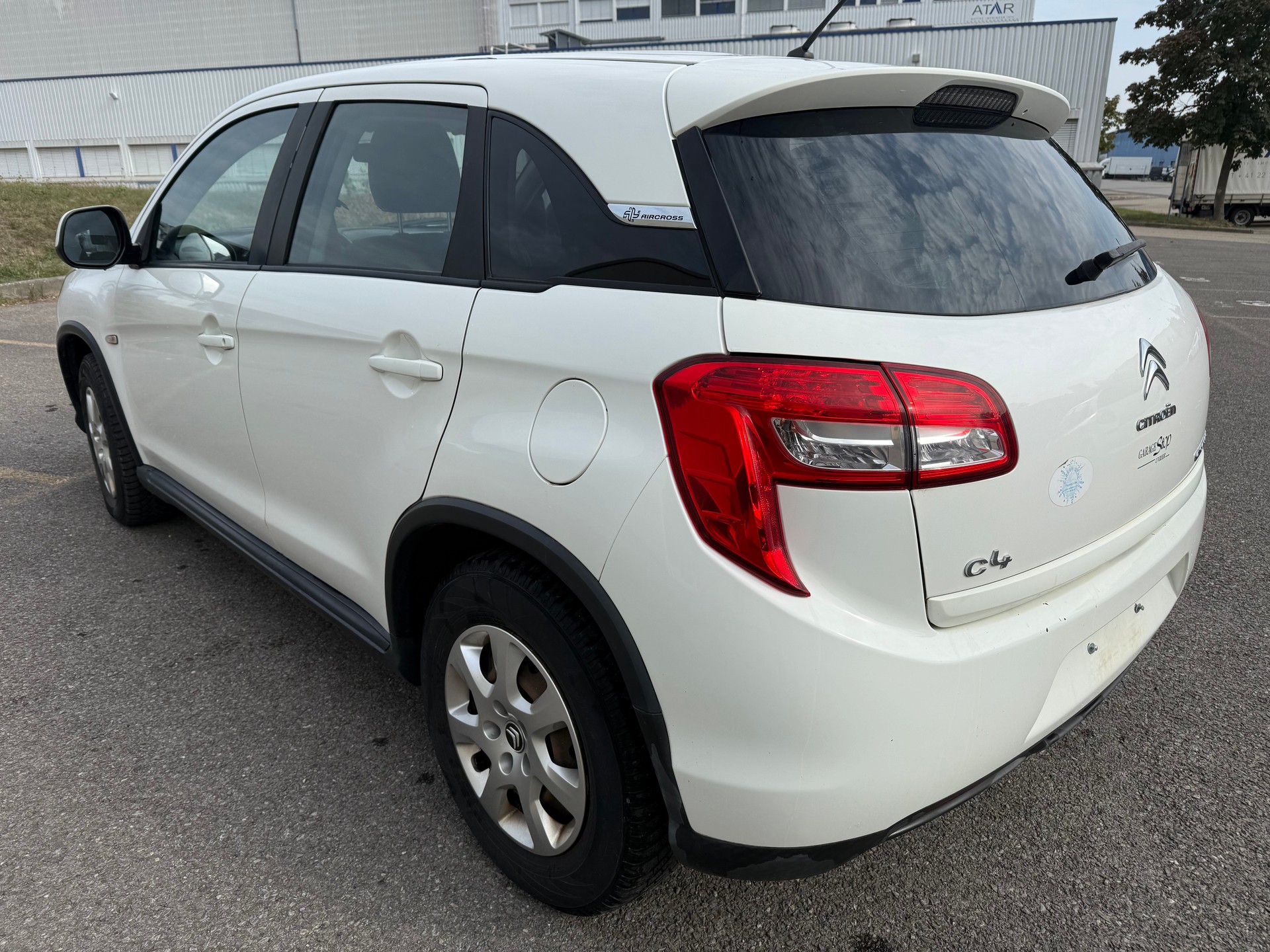 CITROEN C4 Aircross 1.6 HDi Collection 4WD-image-5