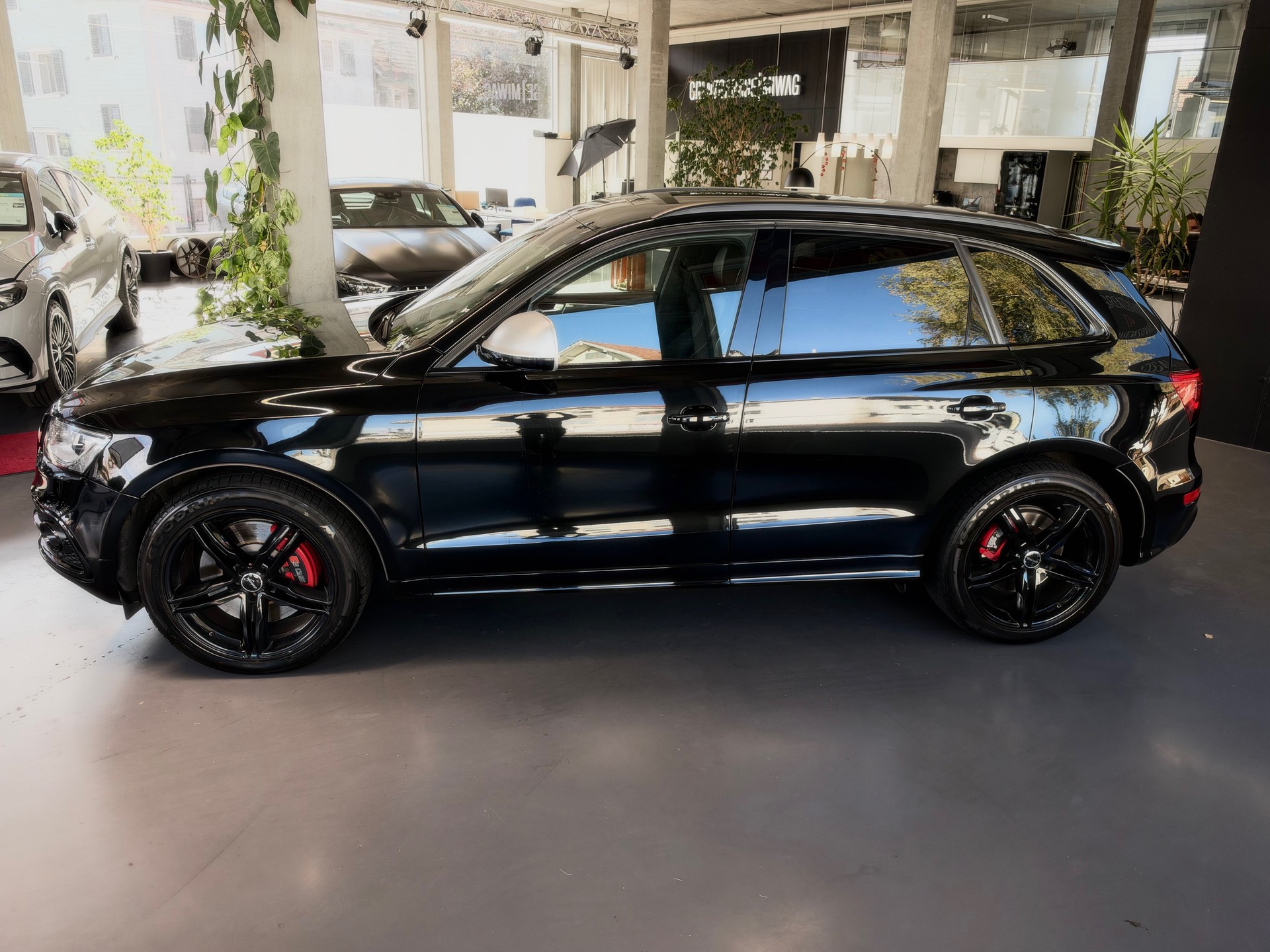 AUDI SQ5 3.0 TDI quattro tiptronic-image-2