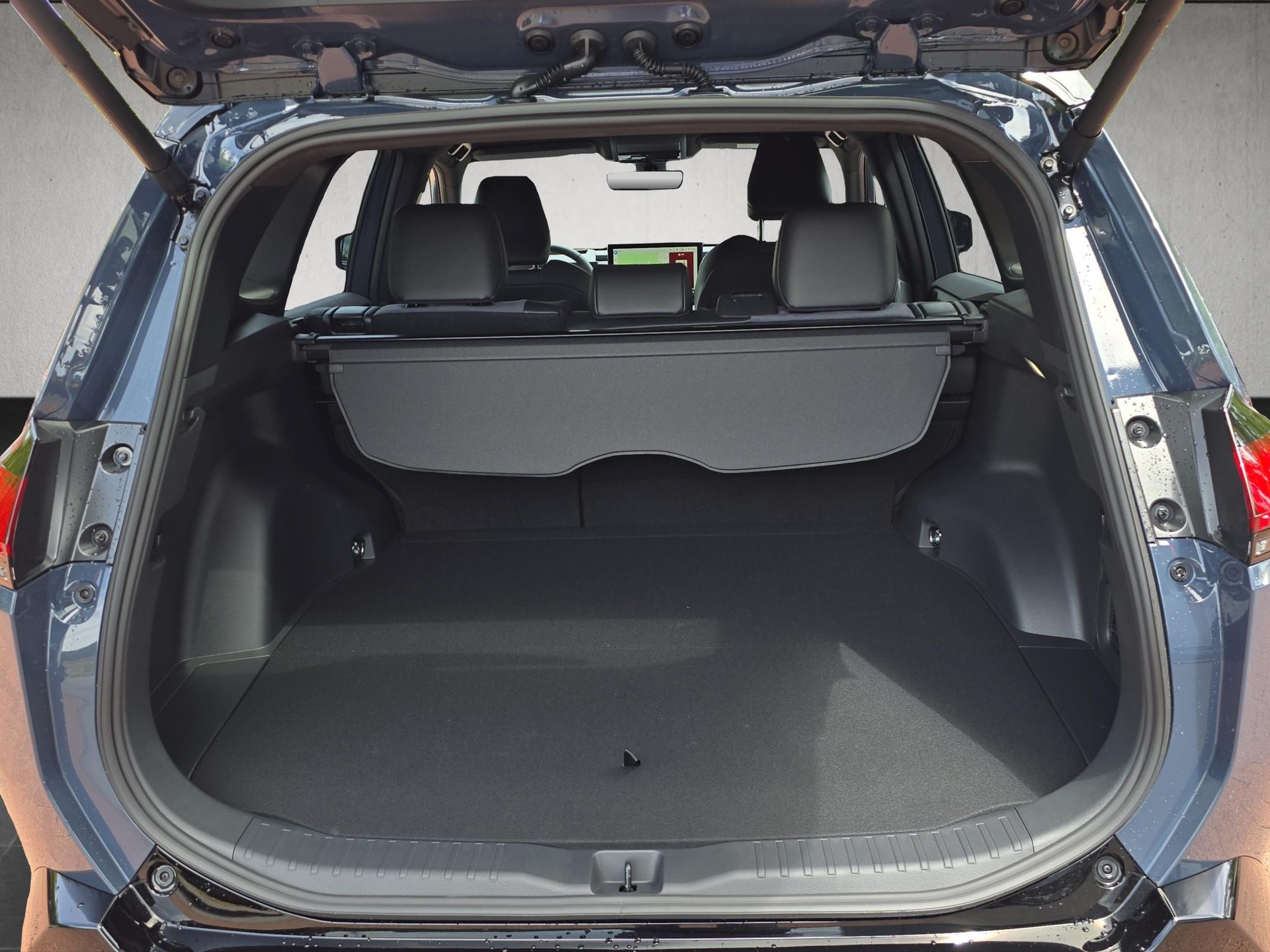 TOYOTA RAV4 2.5 Plug-In-Hybrid Style-image-12