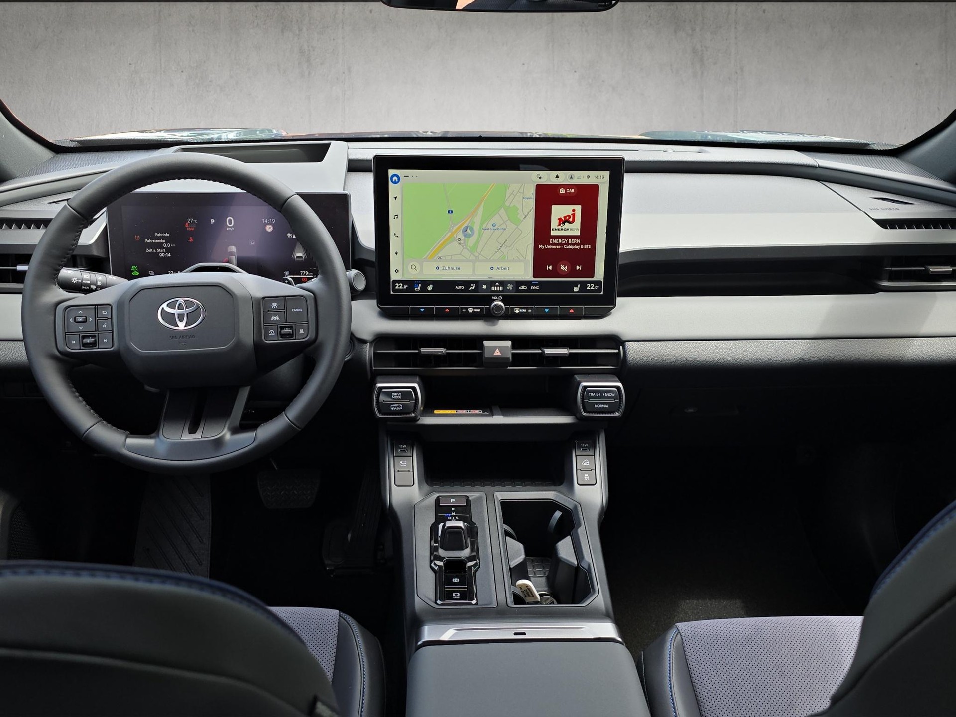 TOYOTA RAV4 2.5 Plug-In-Hybrid Style-image-10