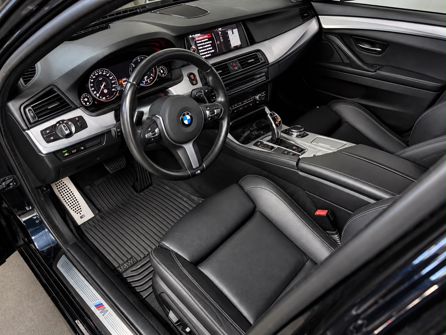 BMW 535d xDrive Luxury Line Steptronic-image-8