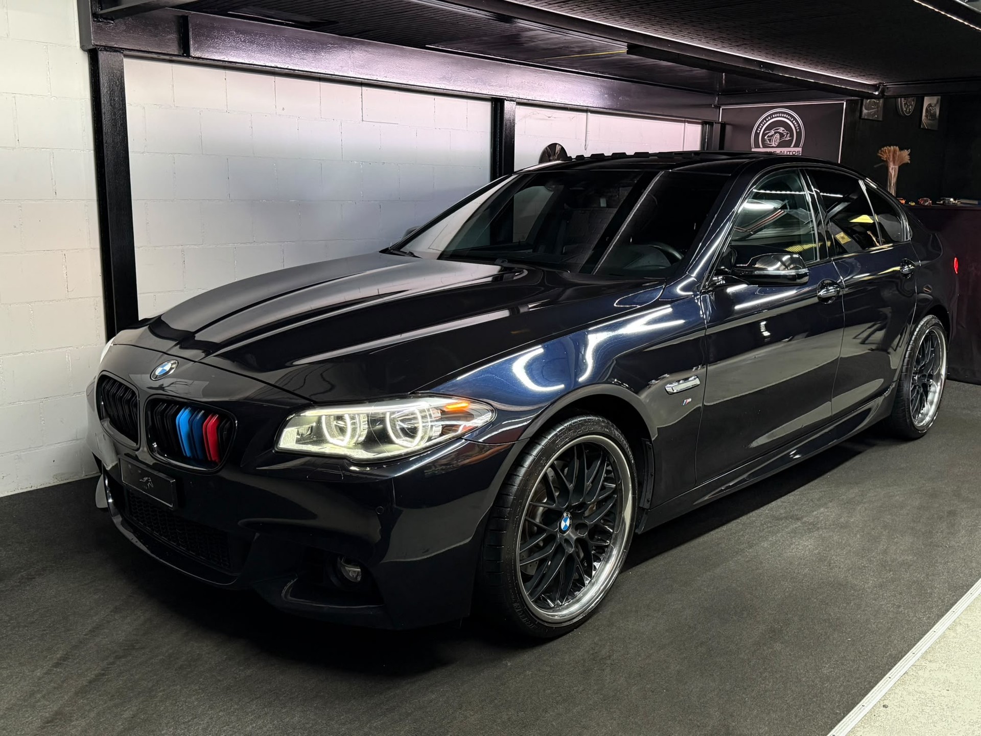 BMW 535d xDrive Luxury Line Steptronic-image-0