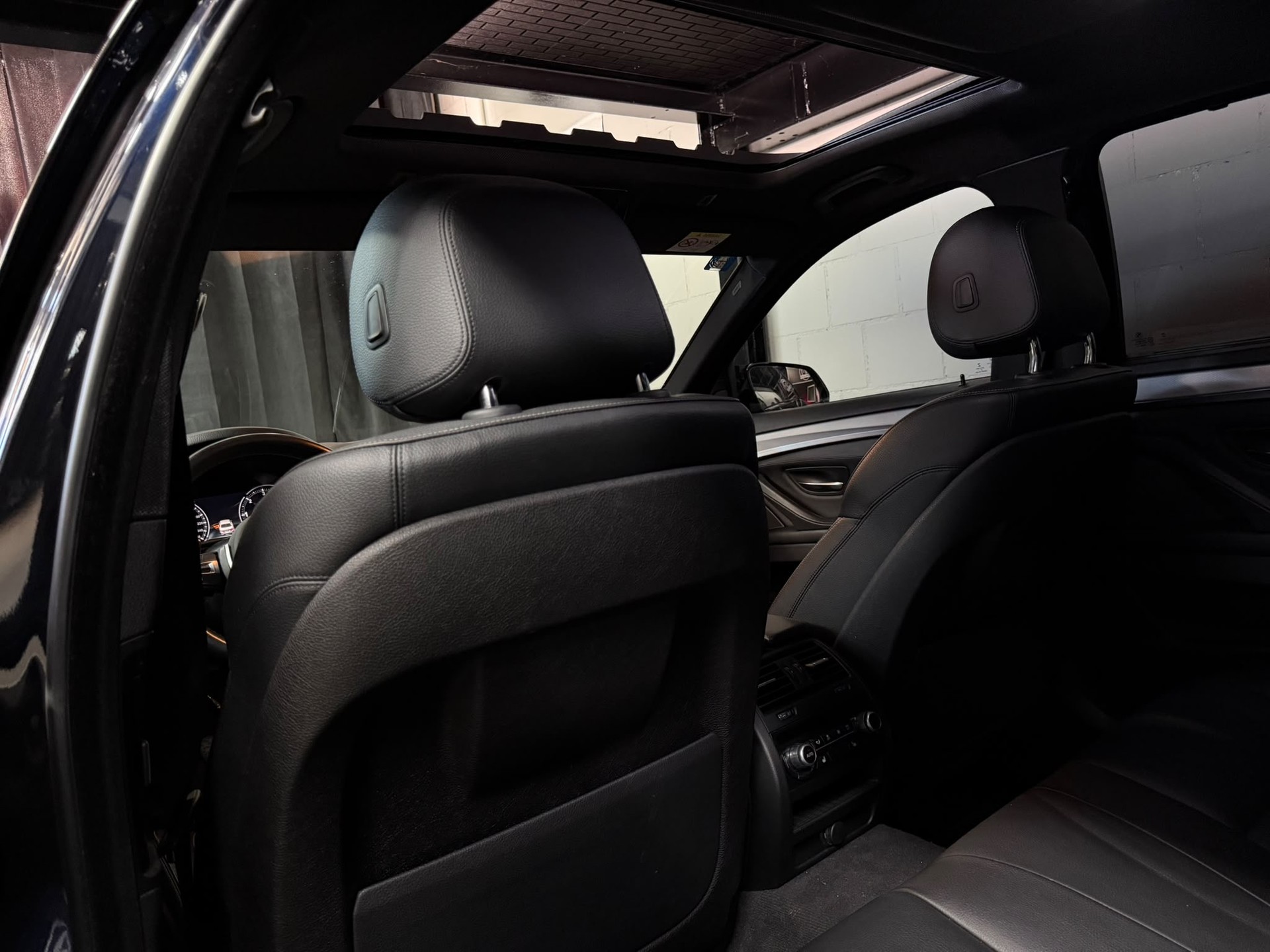 BMW 535d xDrive Luxury Line Steptronic-image-14