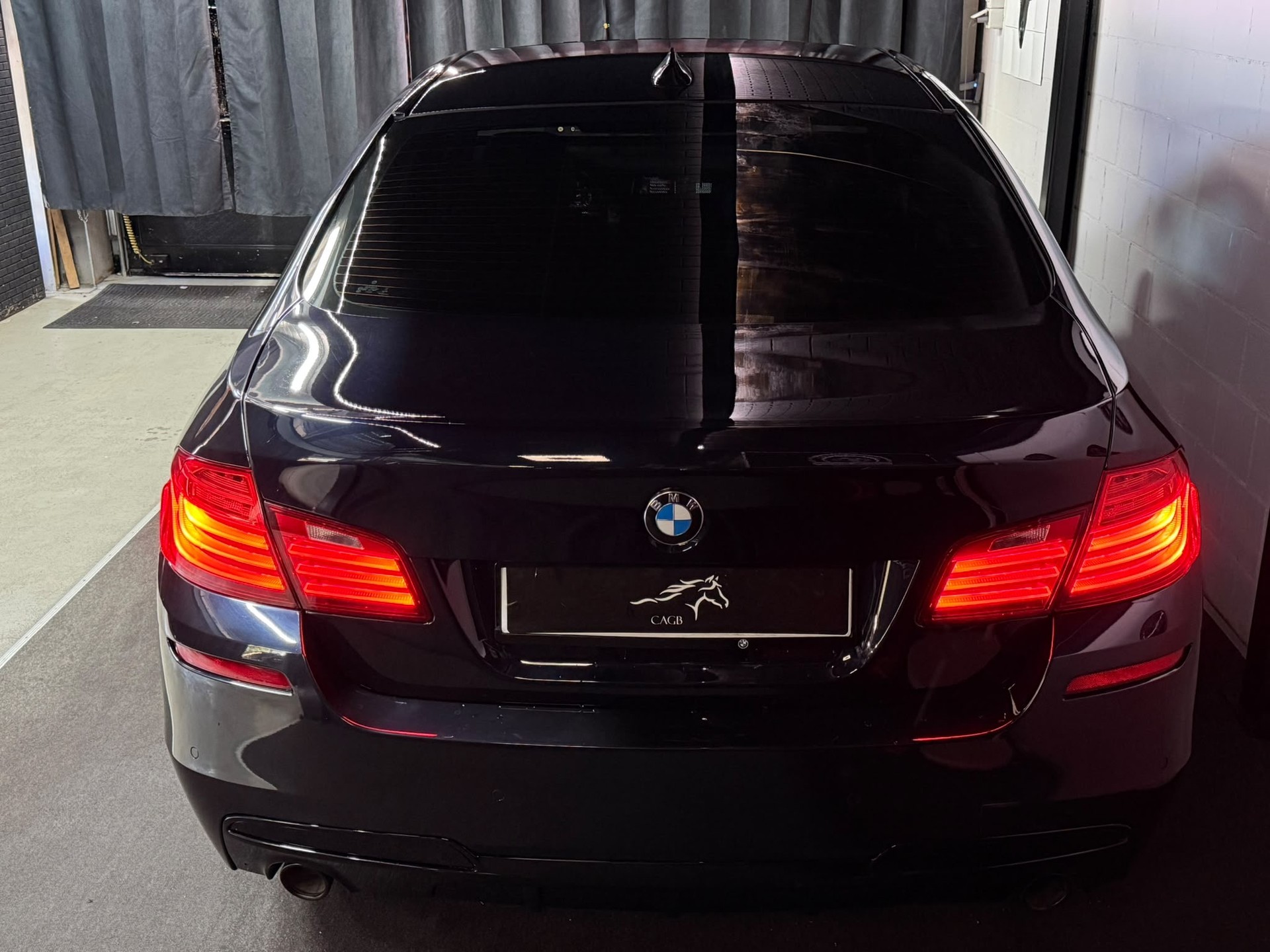 BMW 535d xDrive Luxury Line Steptronic-image-2
