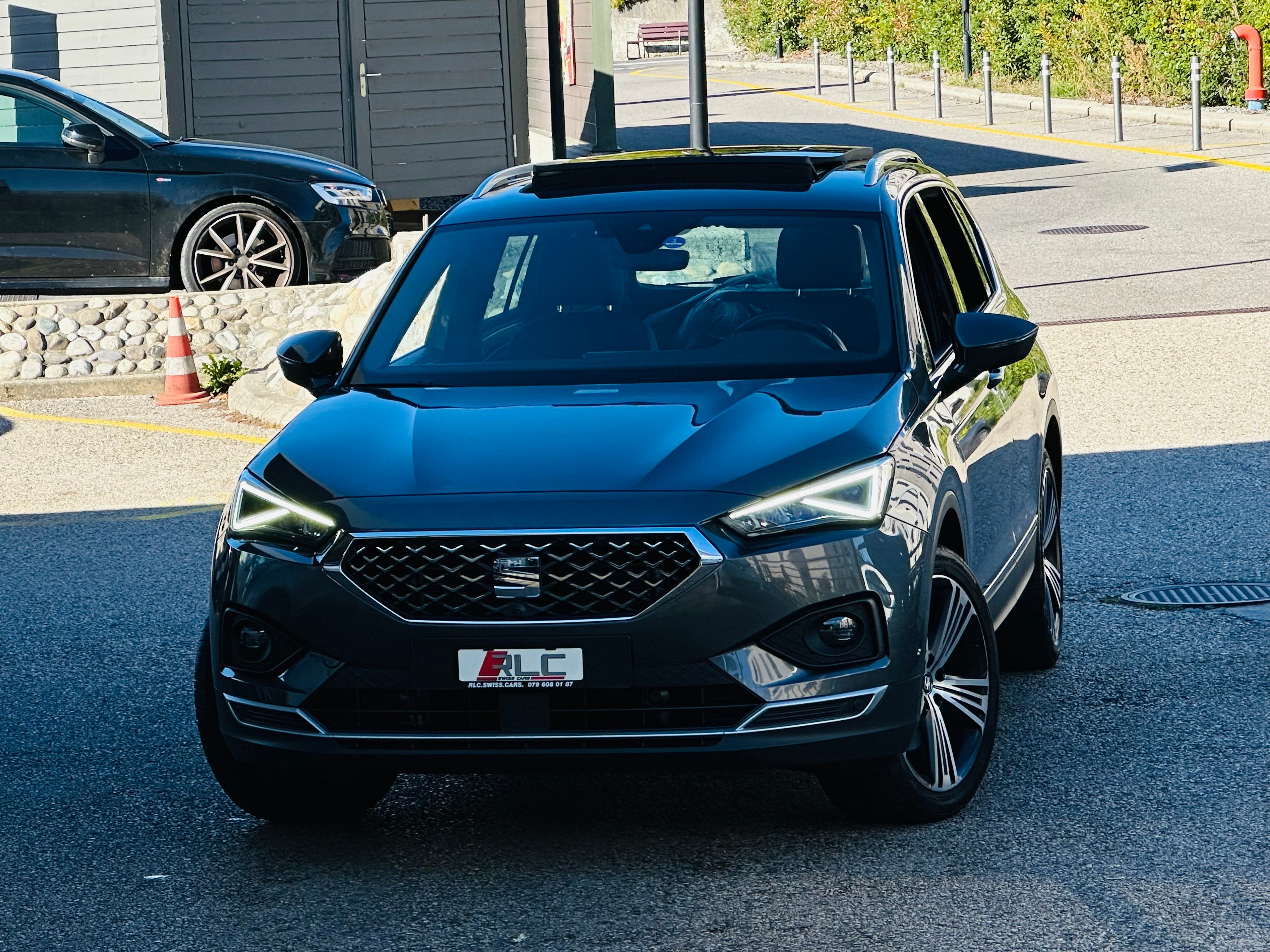 Car photo