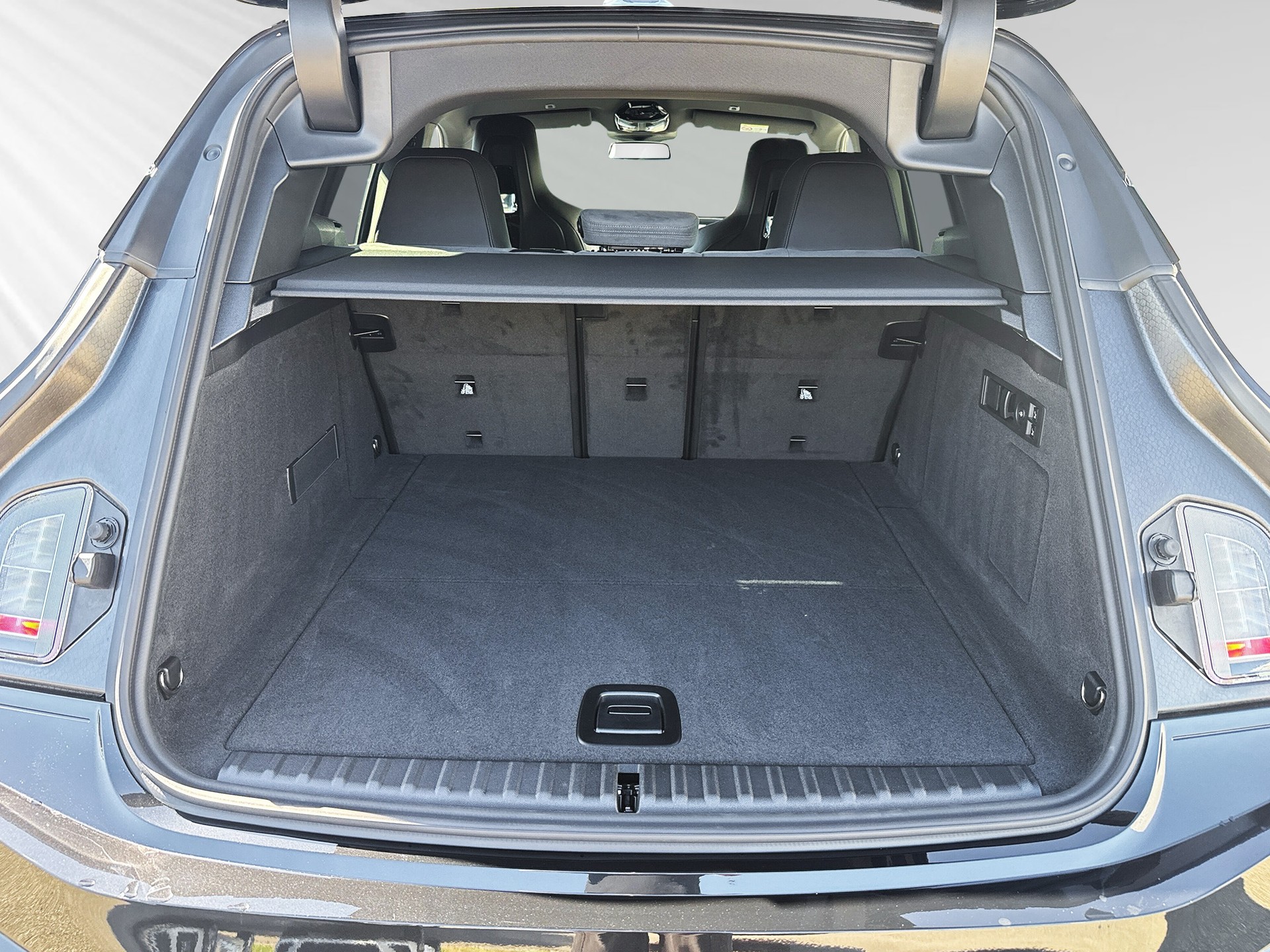 BMW iX xDrive45 M Sport-image-7