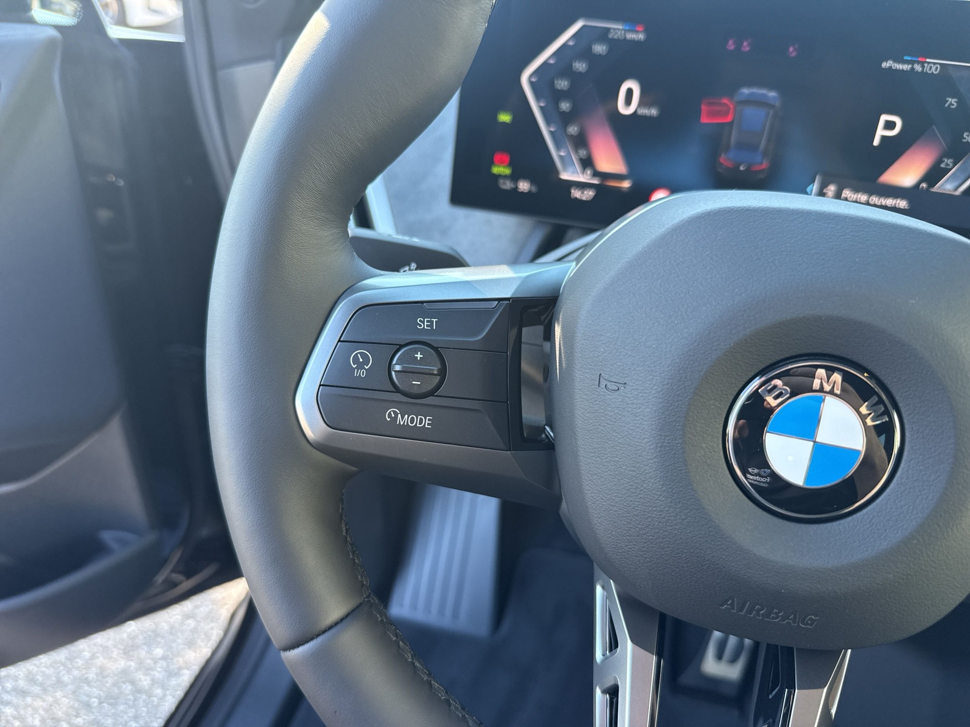 BMW iX xDrive45 M Sport-image-14