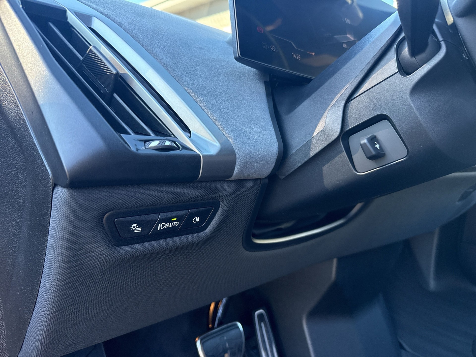 BMW iX xDrive45 M Sport-image-19