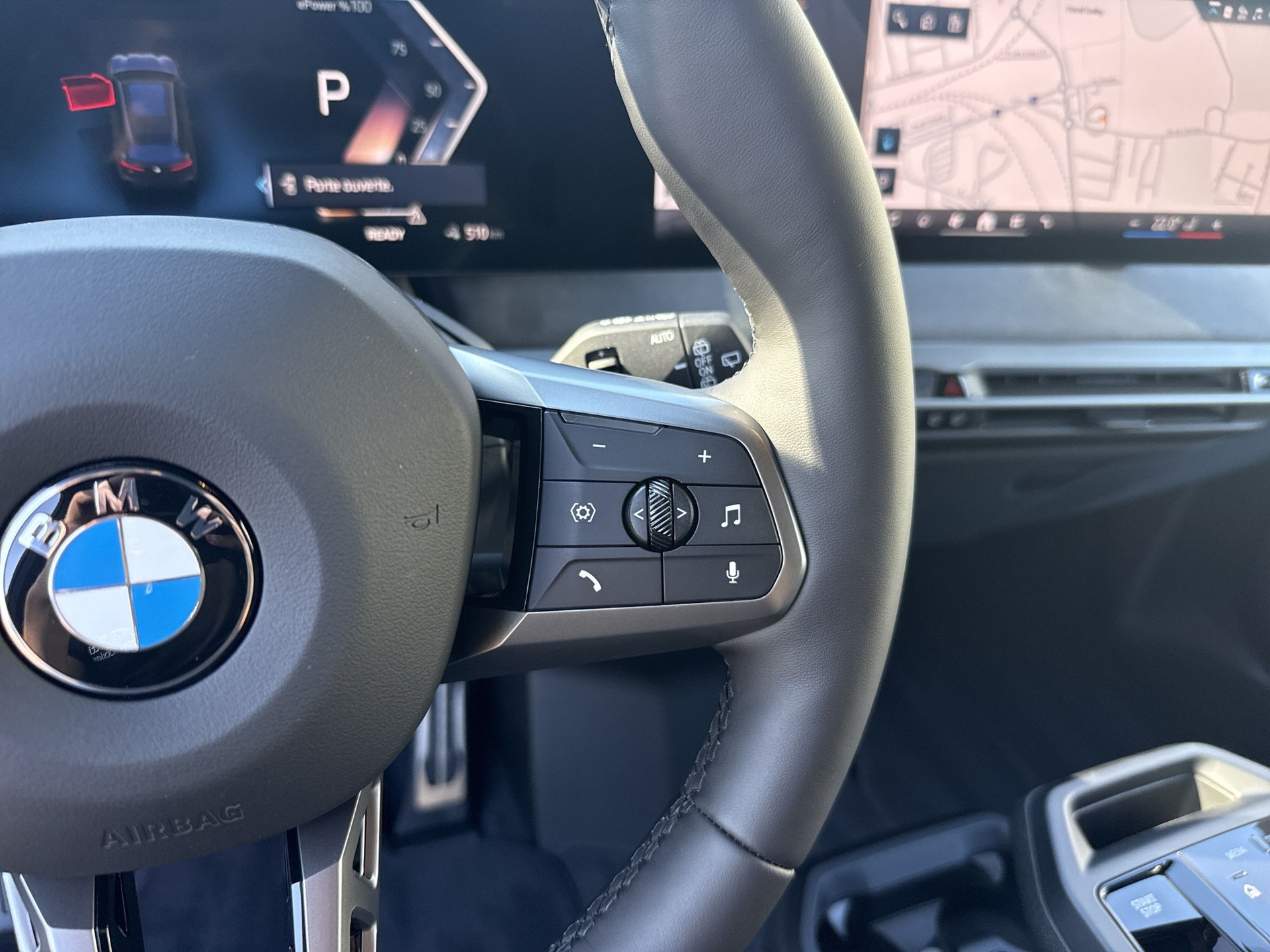 BMW iX xDrive45 M Sport-image-15