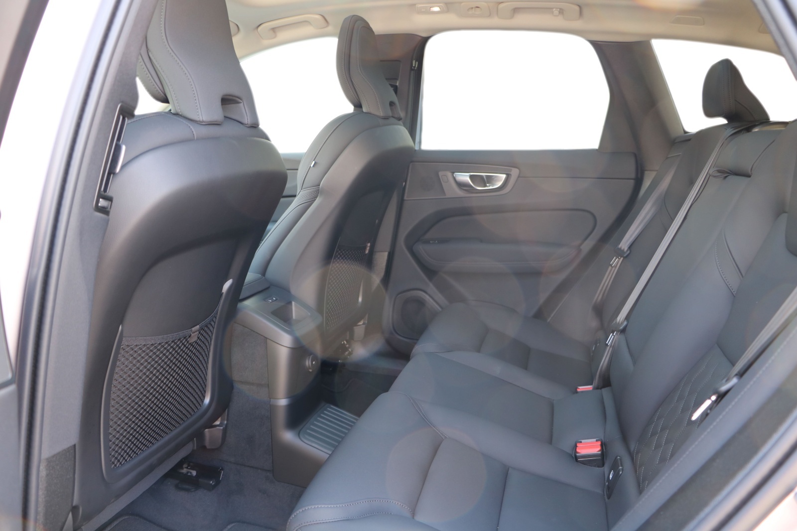 VOLVO XC60 T8 eAWD PluginHybrid Ultra Bright Geartronic-image-10