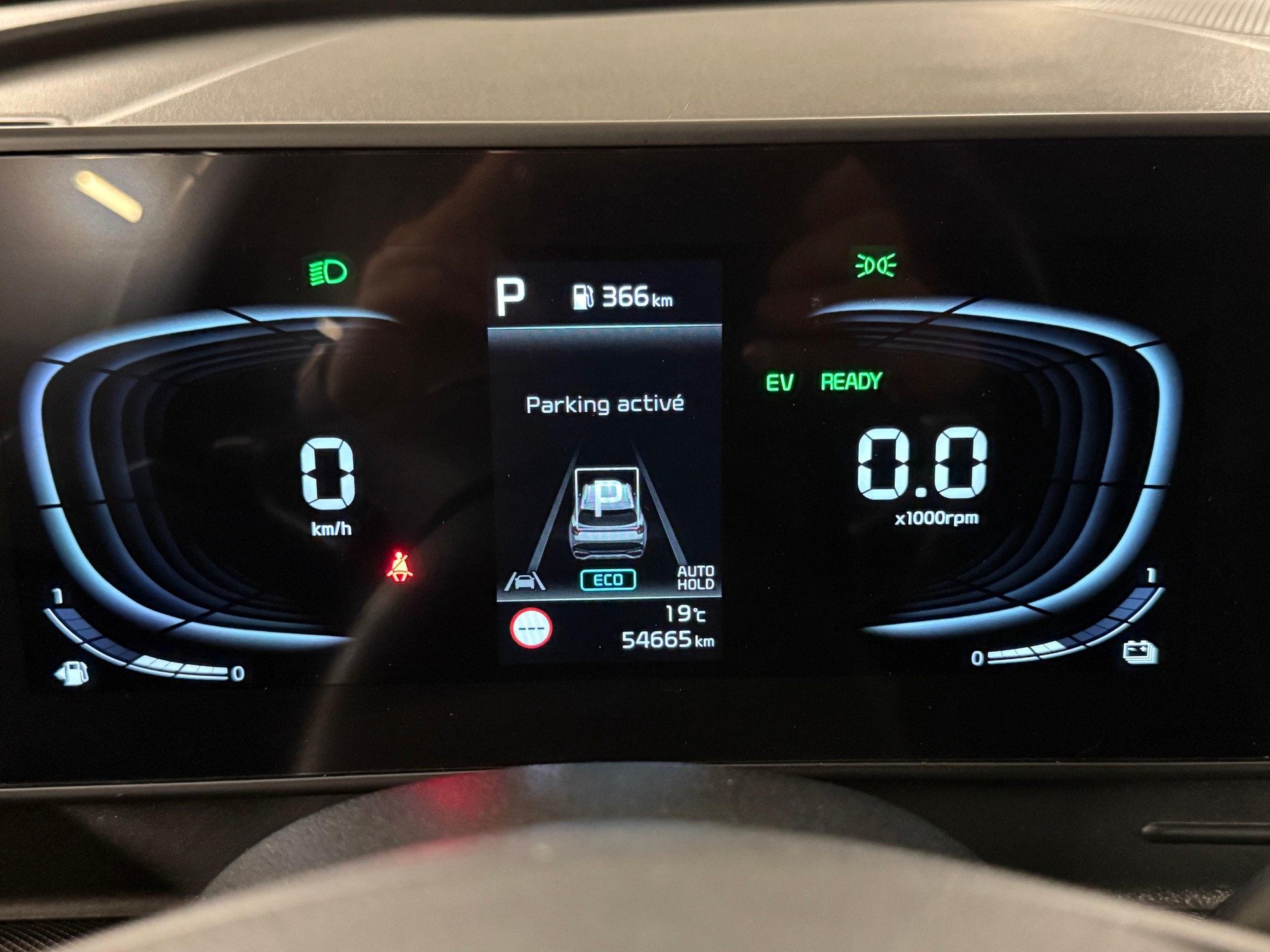KIA Sportage 1.6 T-GDi Hybrid Power Edition-image-14