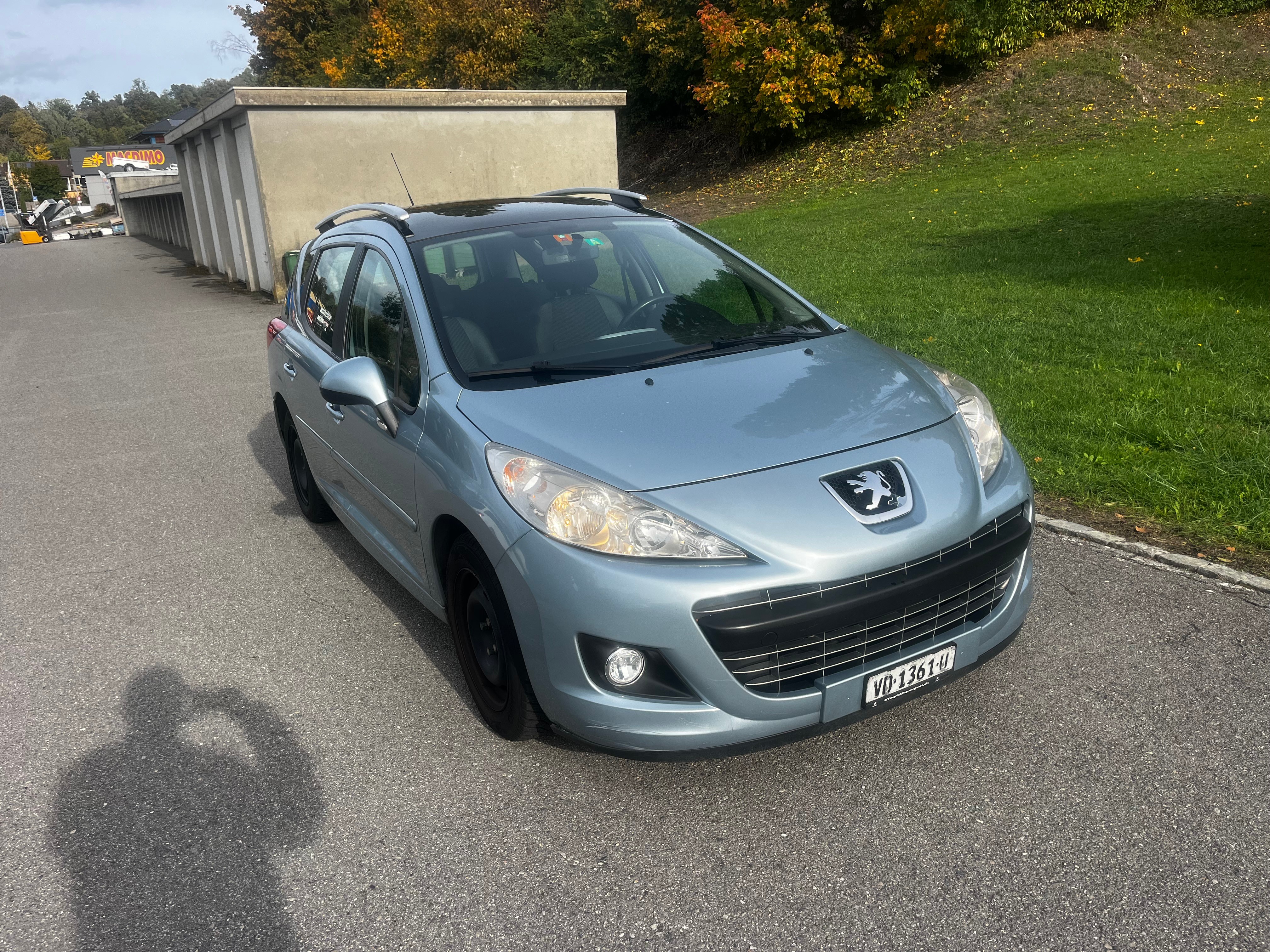 Car photo