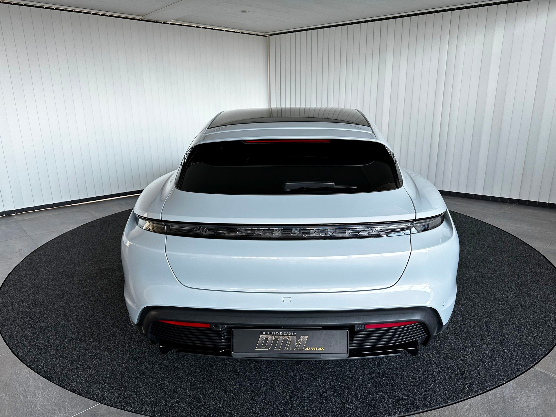 PORSCHE Taycan GTS Sport Turismo Performance Plus-image-5